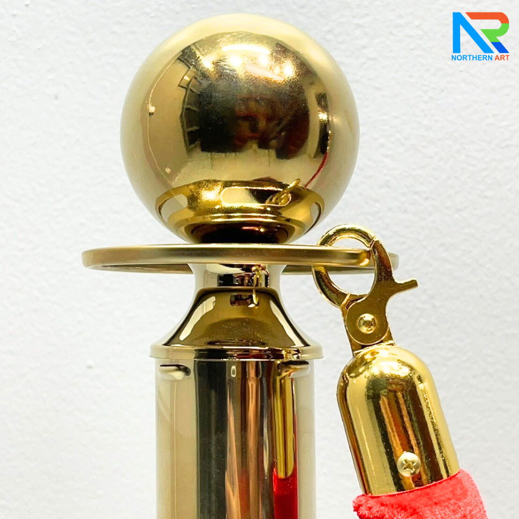 เสากั้นบริเขต สแตนเลสหัวกลมสีทอง พร้อมเชือกกำมะหยี่ สีแดง