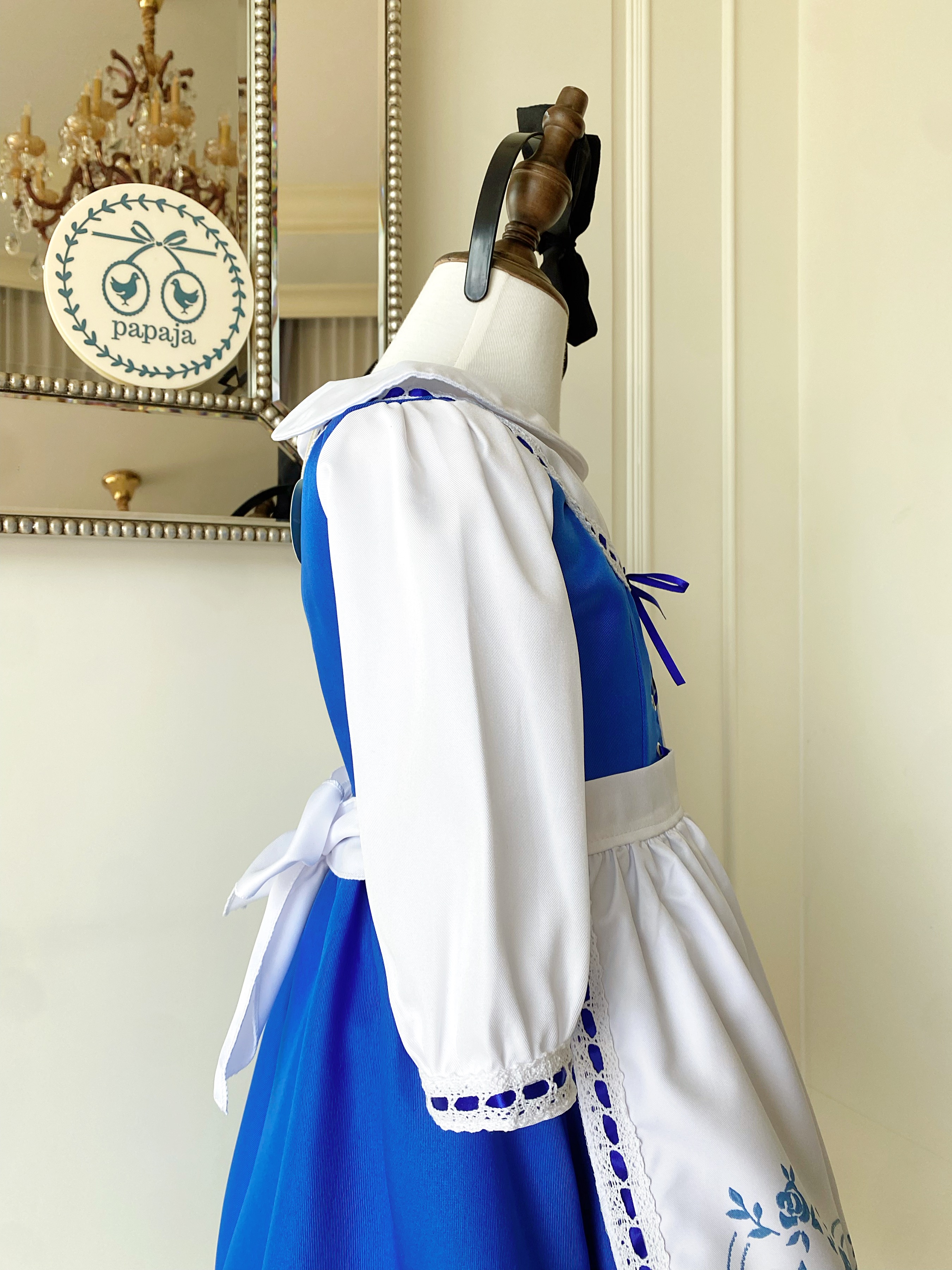 ชุดเจ้าหญิงอลิสแขนตุ๊กตาปกคอบัว (Alice in Wonderland) พร้อมที่คาดผมโบว์สีดำ