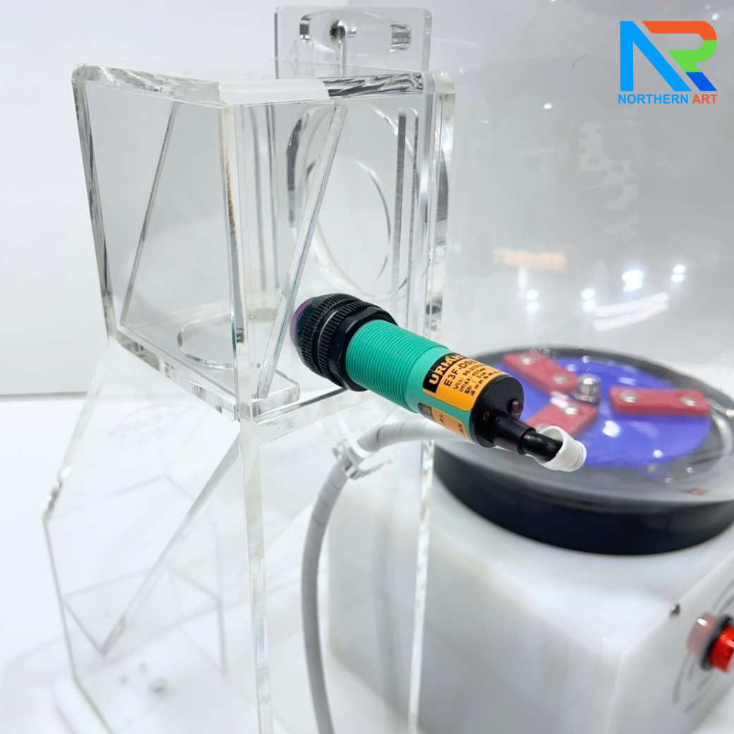 เกมส์จับฉลากไฟฟ้าทรงกลม ตั้งโต๊ะ ขนาด (W)35 X (L)30 X (H)45 cm. ตัวเกมส์หมุนเองอัตโนมัติ พร้อมระบบเซ็นเซอร์จับลูกบอล