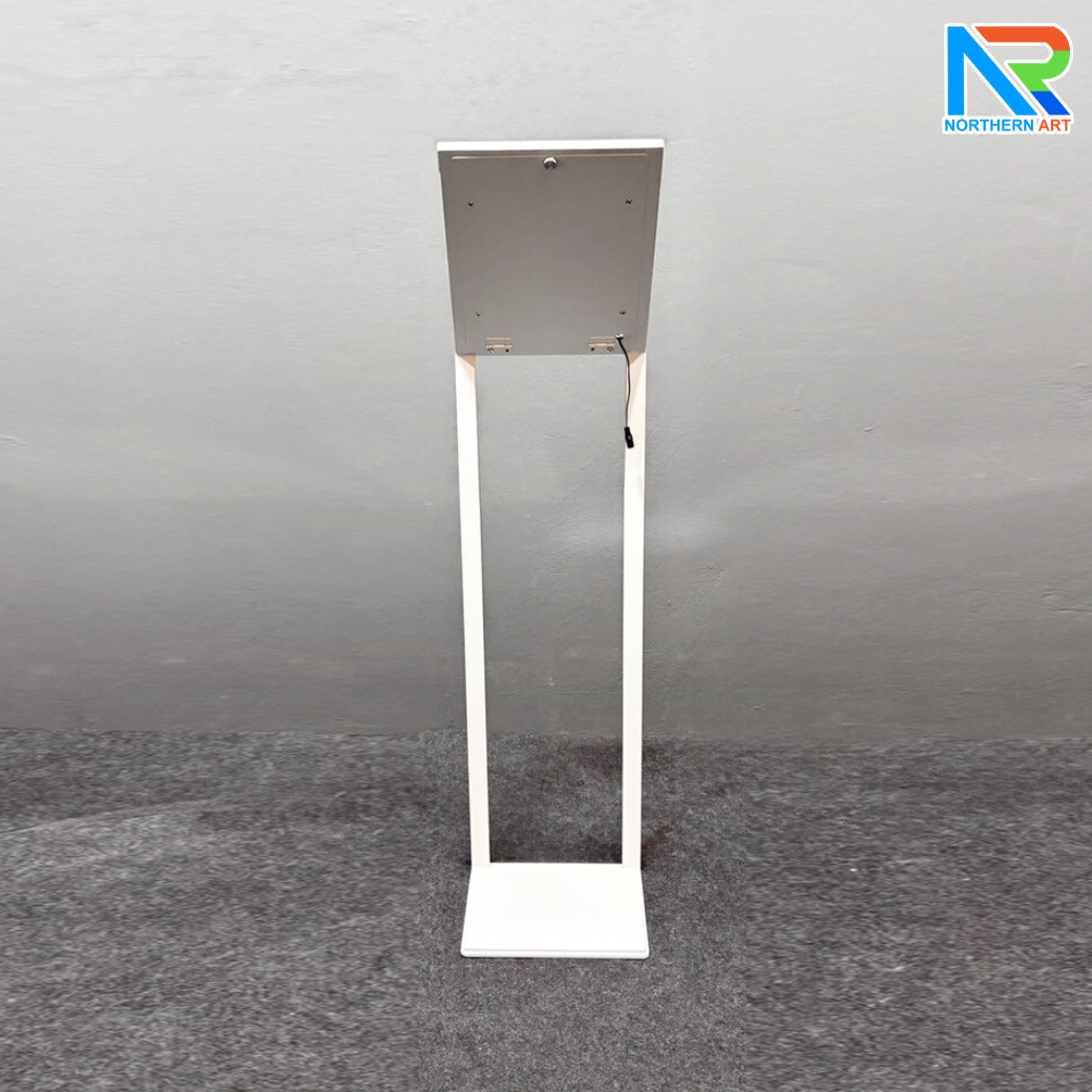 โปสเตอร์สแตนด์ตั้งพื้น LED รุ่นโชว์รูมรถ ขนาด A4 สอดงานพิมพ์ด้านบน วัสดุเหล็ก สีขาว มั่นคงแข็งแรง