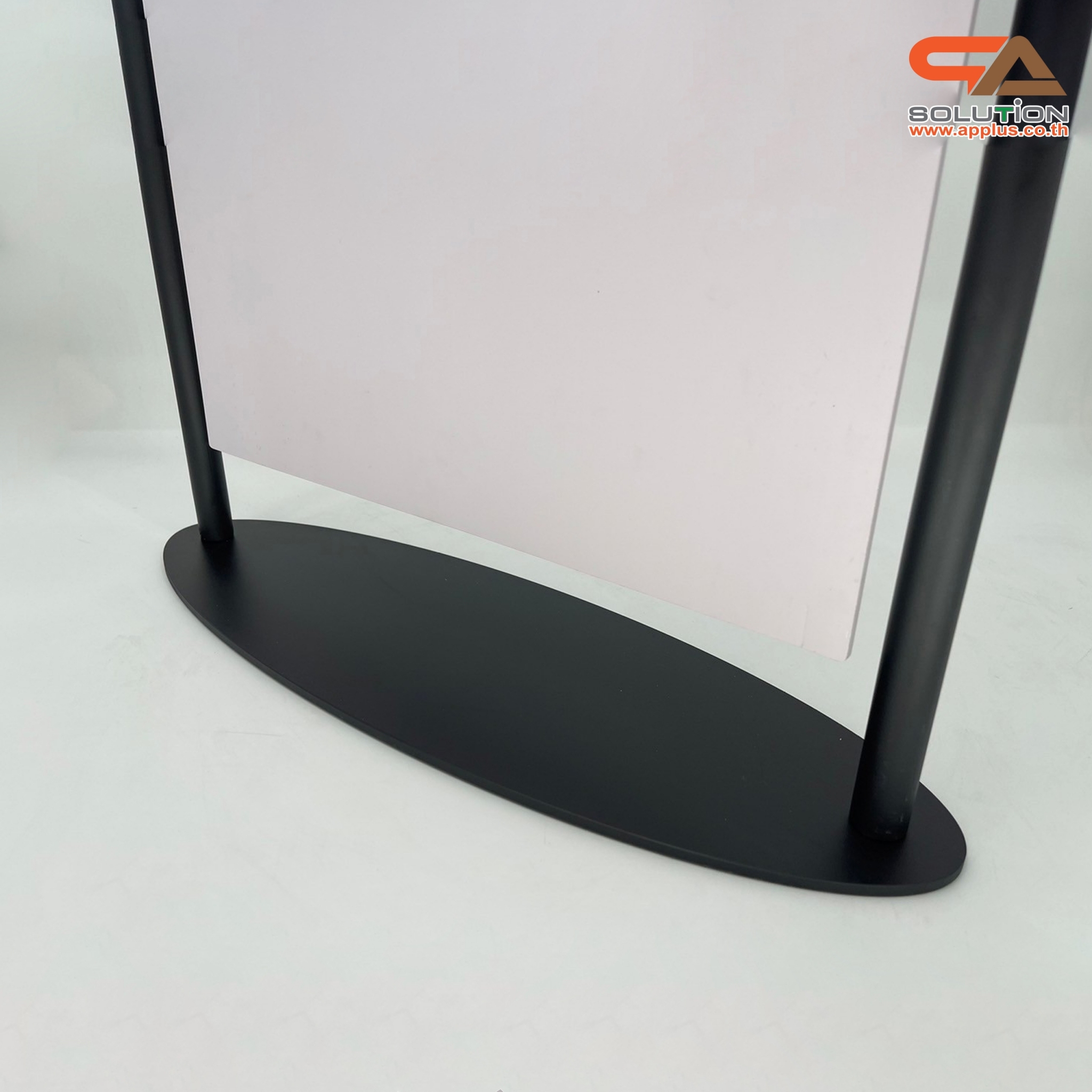 ป้ายตั้งพื้น ป้้ายมินิมอล เหล็กสีดำ ขนาด (W)59 x (H)95 cm. โชว์งานพิมพ์ 2 ด้าน ฐานวงรี ถอดประกอบได้