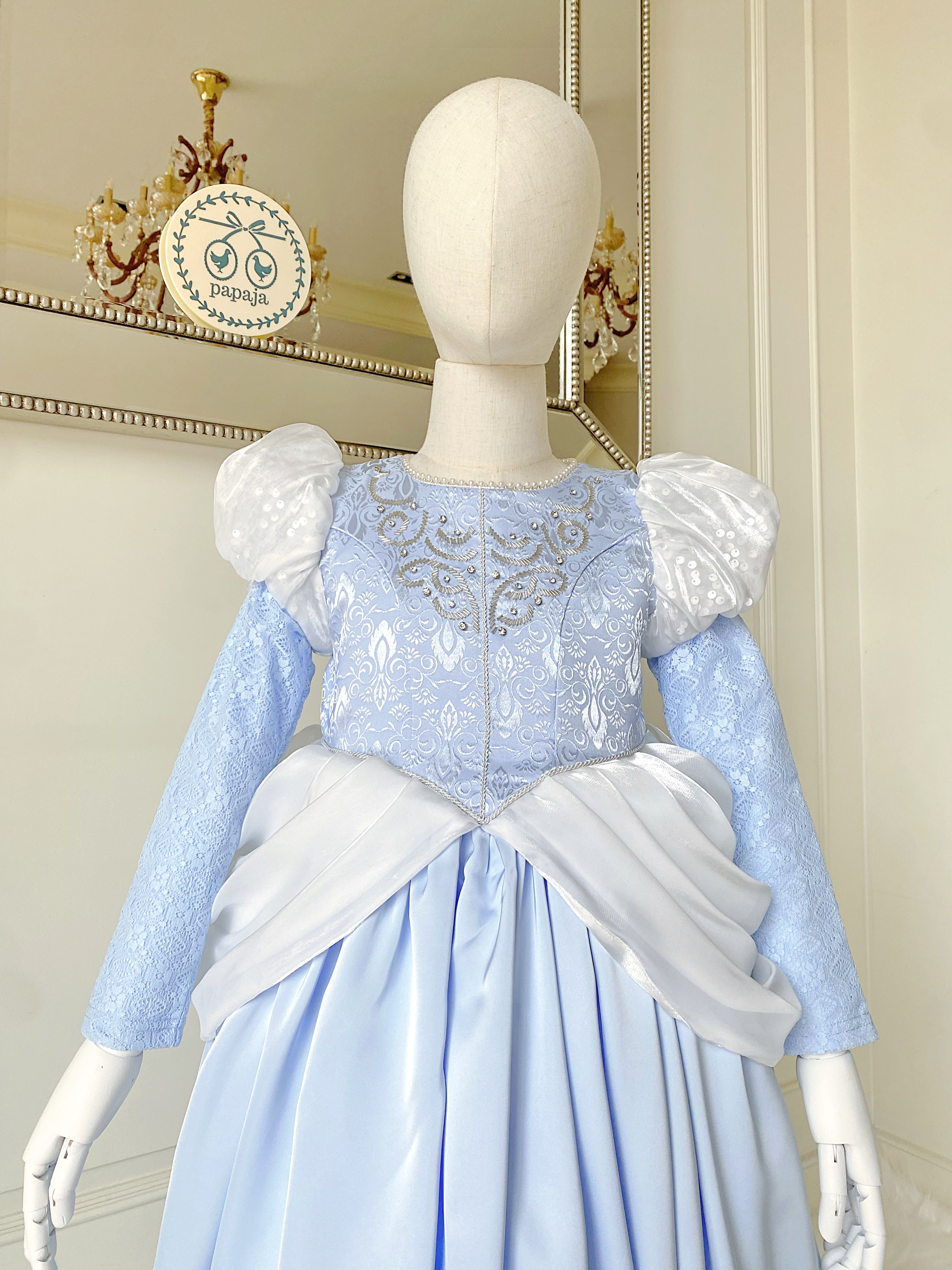 ชุดเจ้าหญิงซินเดอเรลล่าทรงคลาสสิค งาน Super Premium หรูหราอลังการที่สุด