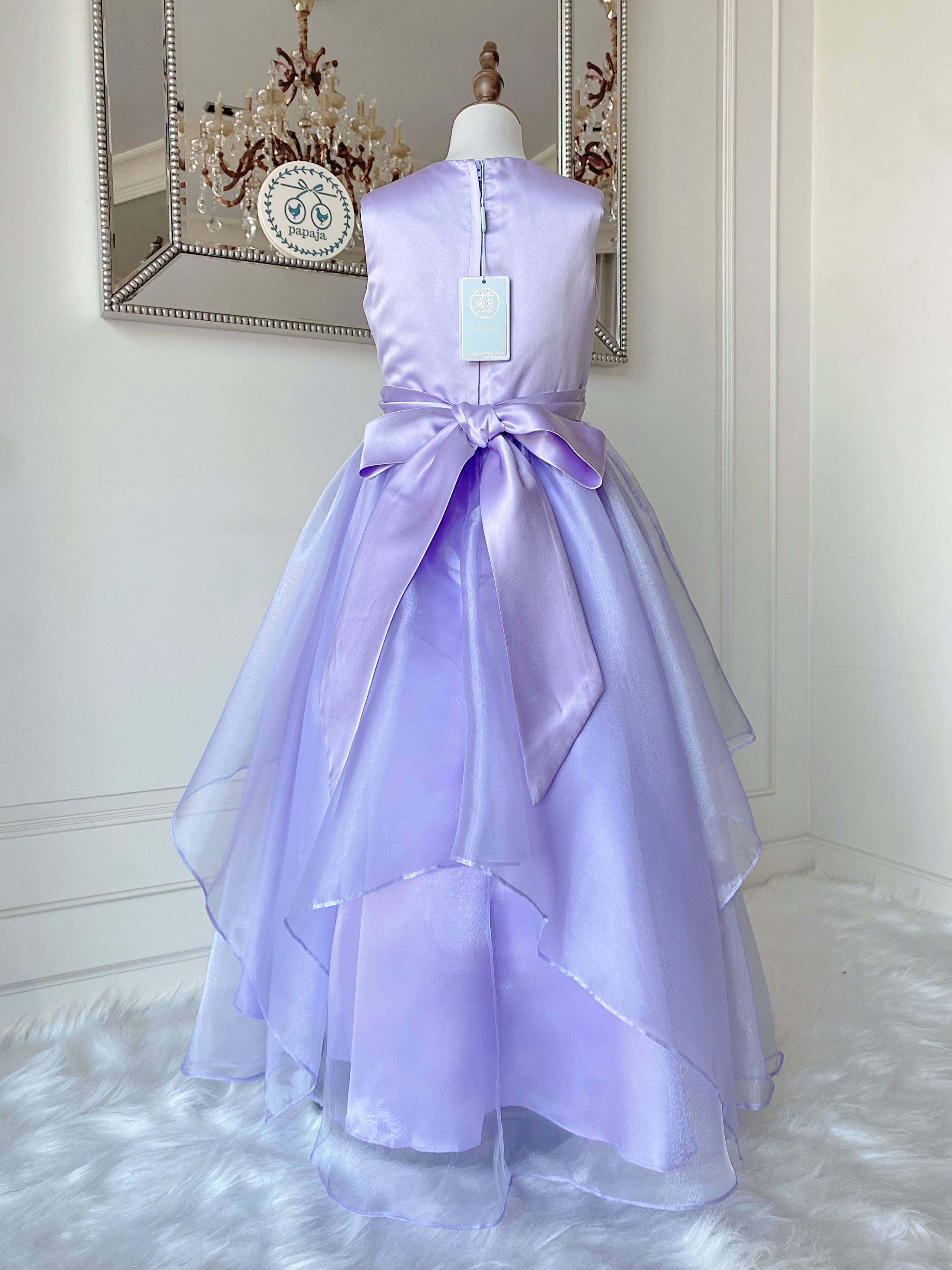 เดรสออกงานราตรียาวแขนกุด สีม่วงพาสเทล (งานไฮพรีเมี่ยม) ดีเทลลายปักเพชรหนามเตยรูปริบบิ้นที่ช่วงเอว