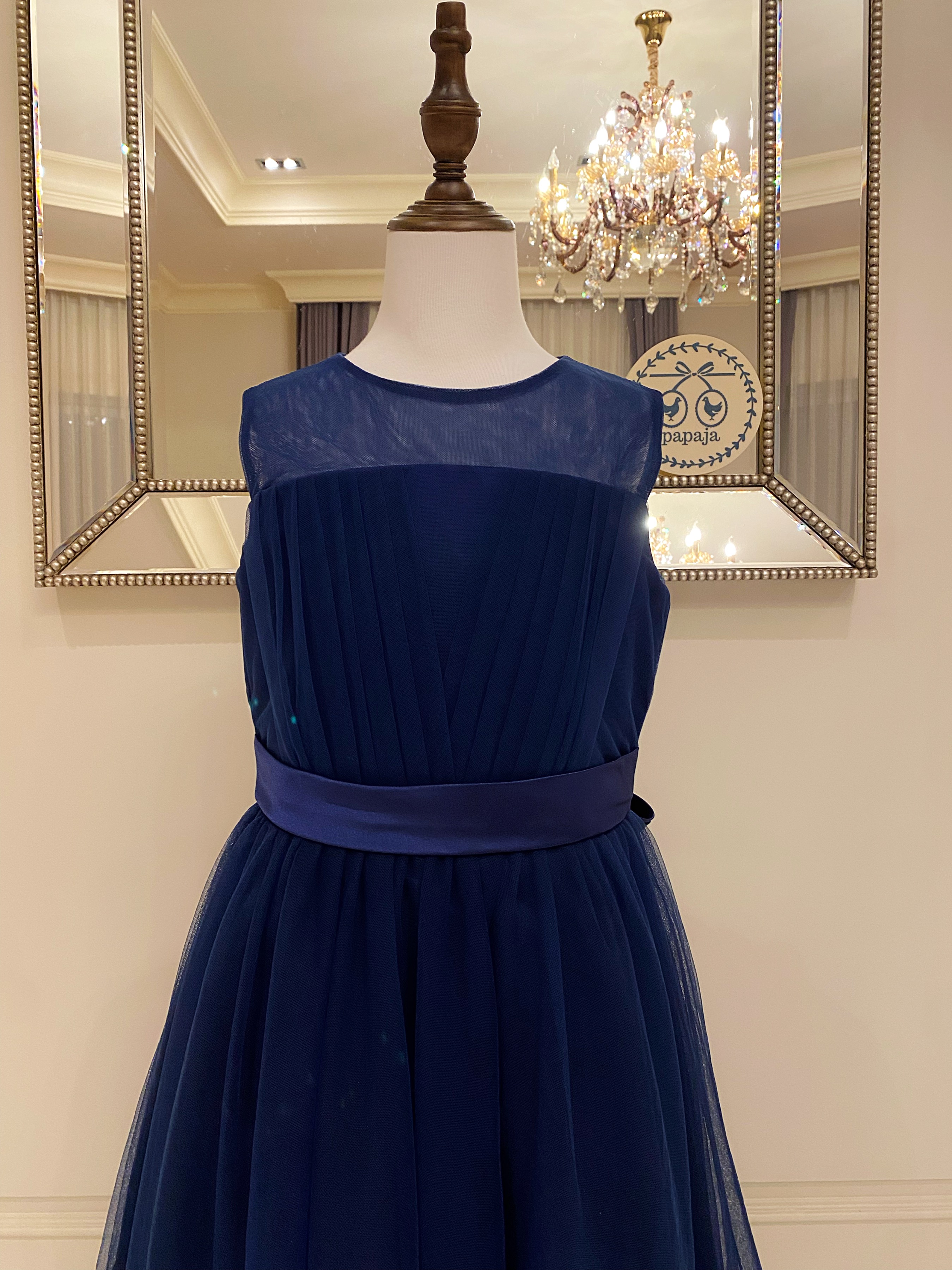 เดรสออกงานราตรียาวแขนกุดสีน้ำเงินกรมท่า (์Navy Blue) (งานไฮพรีเมี่ยม) ดีเทลช่วงไหล่ซีทรู ช่วงเอวประดับผ้าซาติน