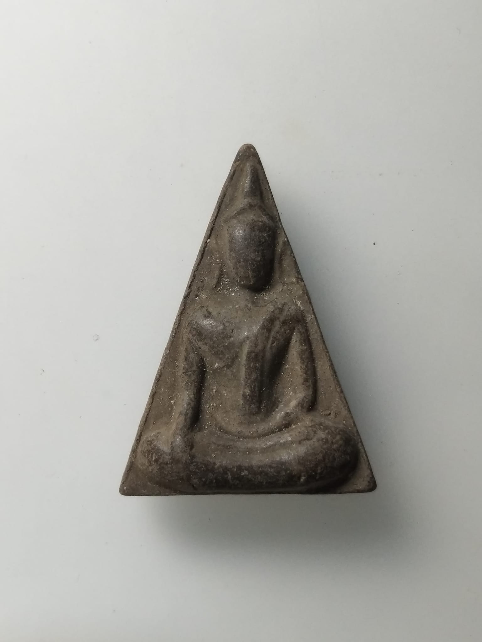 G906 พระนางพญา หลังยันต์ นะ ล้อม ไม่ทราบที่ สวยๆ