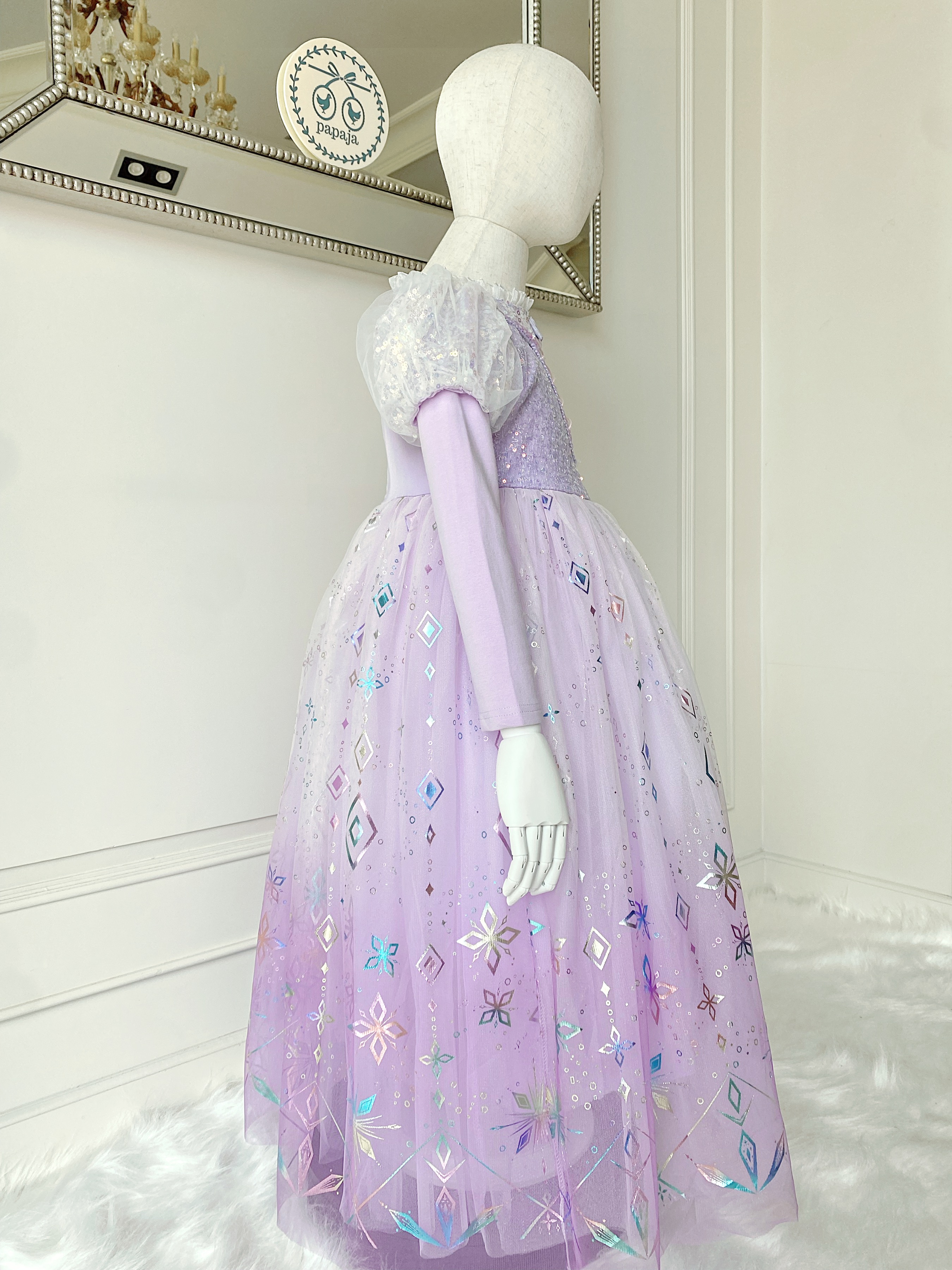 ชุดเจ้าหญิงราพันเซลแขนยาว รุ่นปักเลื่อมขาวม่วง กระโปรงไล่โทนสี