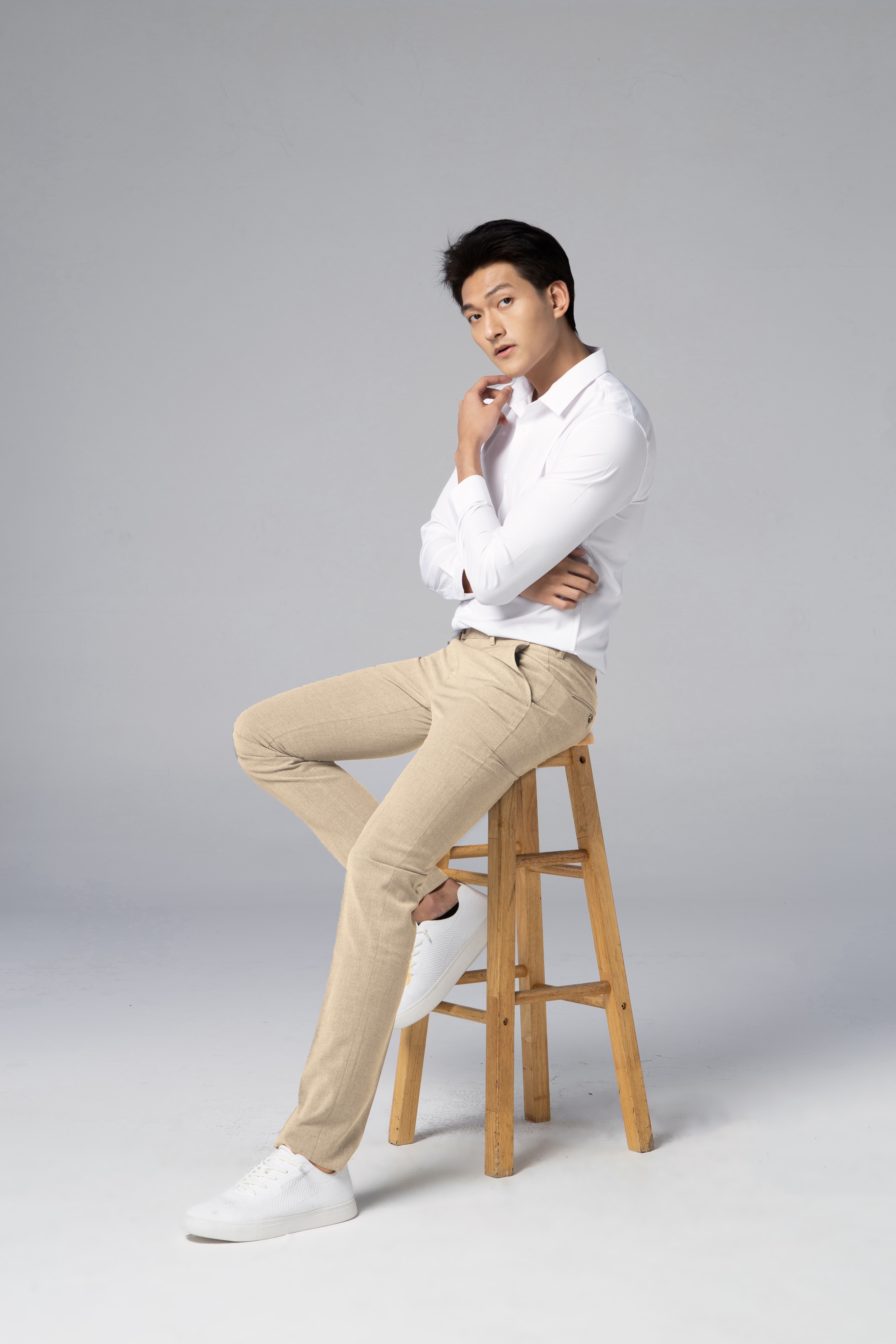 เสื้อเชิ้ตชาย สีดำ สีขาว สีฟ้า สีชมพู รุ่น Super Soft Stretch (เนื้อผ้าโพลี + สแปนเดกซ์)