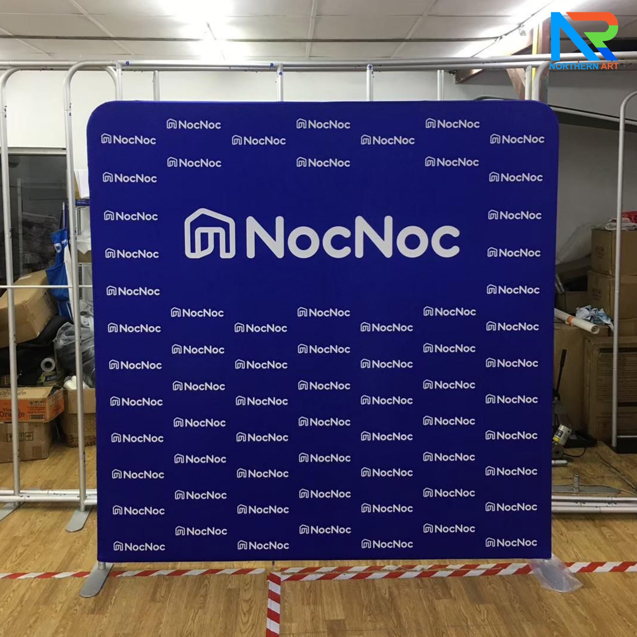 แบคดรอปผ้า (Fabric Backdrop) รุ่นตรง Savvy ขนาด (H)180 x (W)120-1000 cm. โครงอะลูมิเนียม ถอดประกอบได้ แถมฟรี! กระเป๋าใส่อุปกรณ์ 1 ใบ