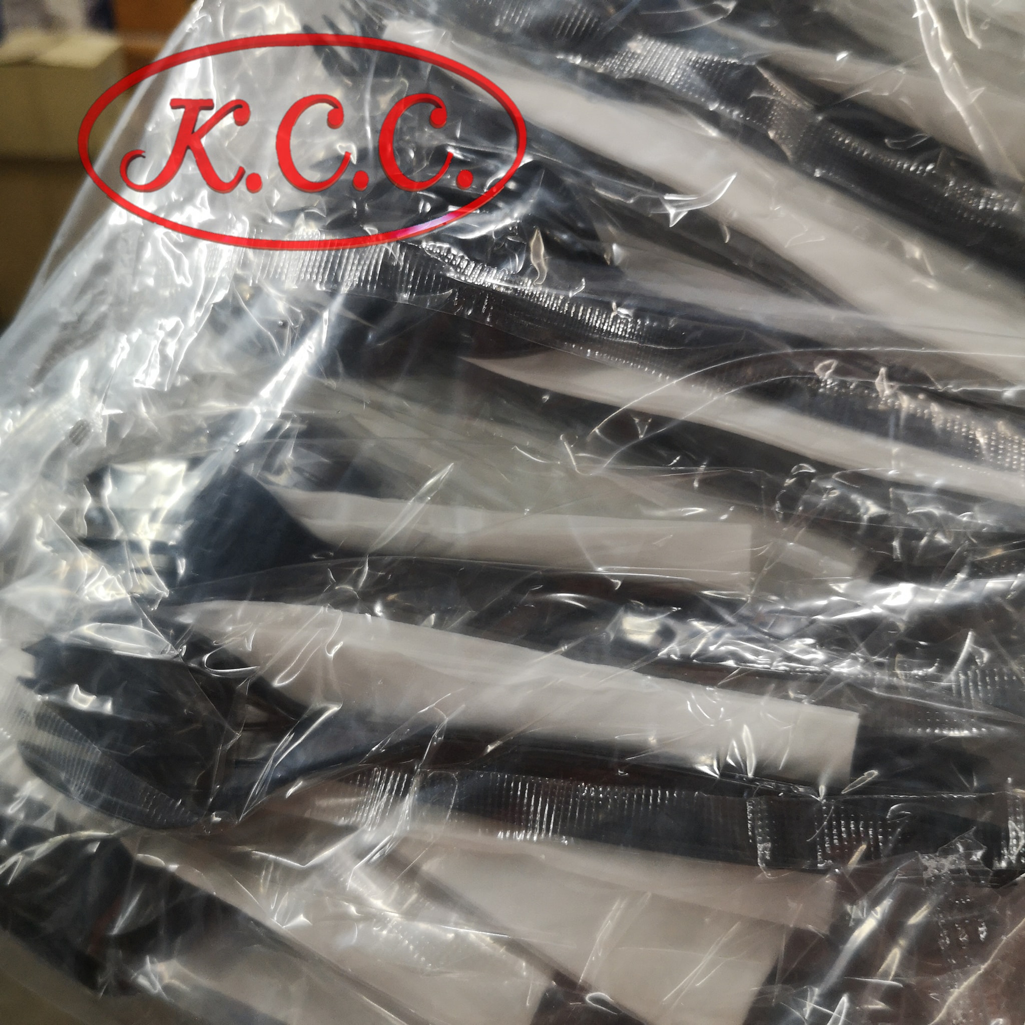 ช้อน ส้อม พลาสติก ขาว - ดำ ทิชชู่ 50ชิ้น / ชุดช้อนส้อม + ทิชชู่ สีขาว สีดำ MP-01W / MP-01B (MP 01W / MP 01B)