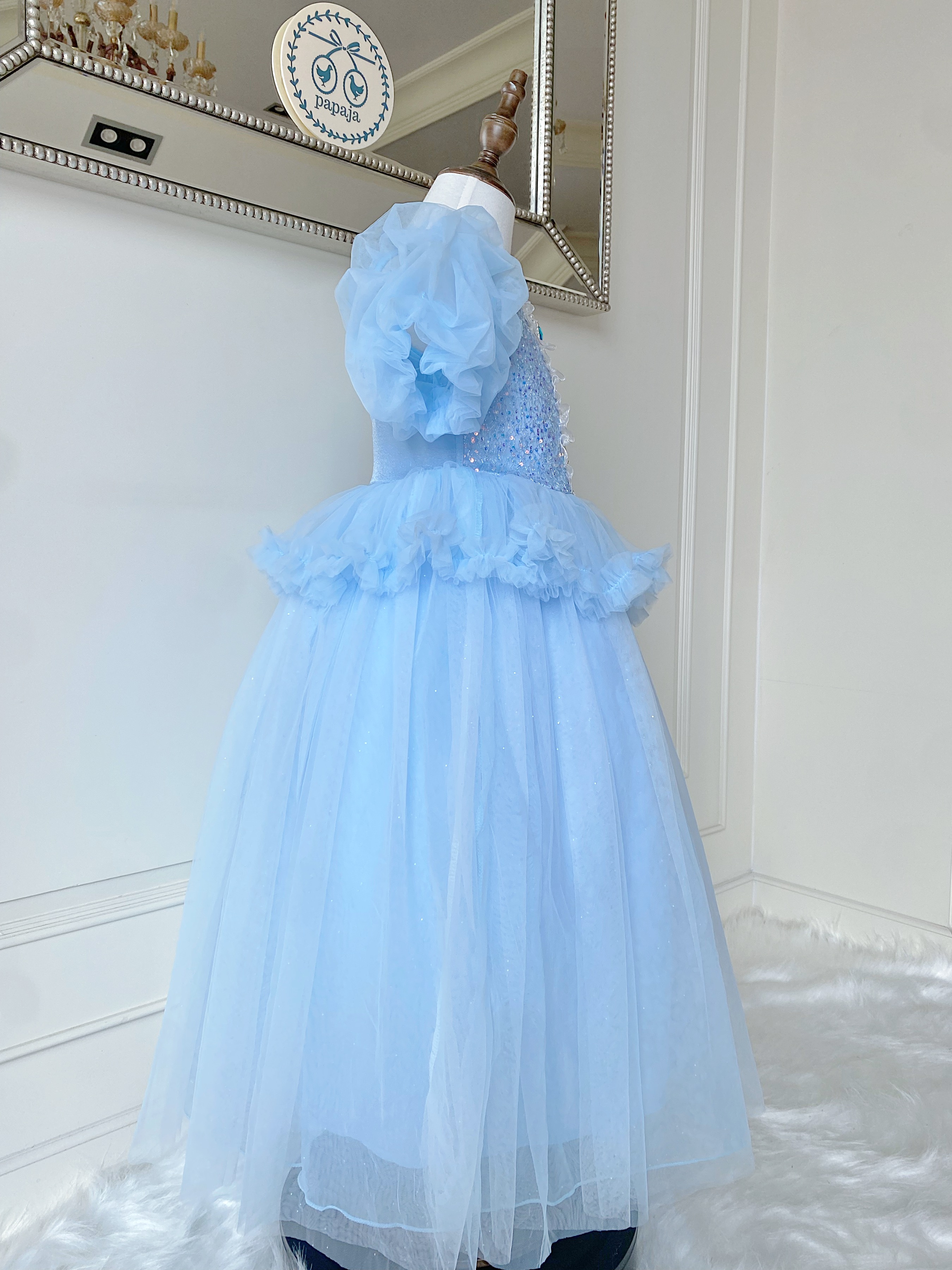 ชุดเจ้าหญิงซินเดอเรลล่าแขนตุ๊กตา ช่วงเอวต่อระบายผ้าโปร่ง 2 ชั้น