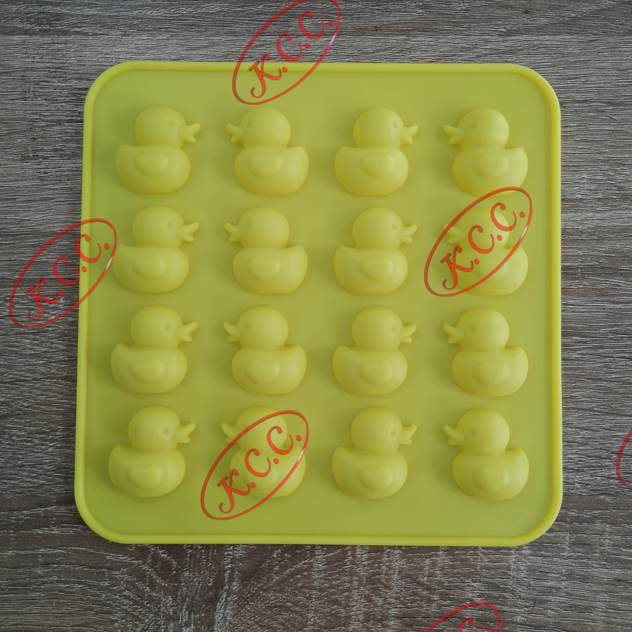 [โล๊ะสต็อก ซื้อ 2 แถม 1] พิมพ์ซิลิโคน คละแบบ คละลาย แม่พิมพ์ ซิลิโคน พิมพ์ช็อกโกแลต วุ้น พิมพ์โดนัท ลายสัตว์ ลายดอกไม้ ลายหัวใจ ลายตัวเลข 123 HBD ลายเป็ด ลายสับปะรด เฉพาะลายนี้เท่านั้น