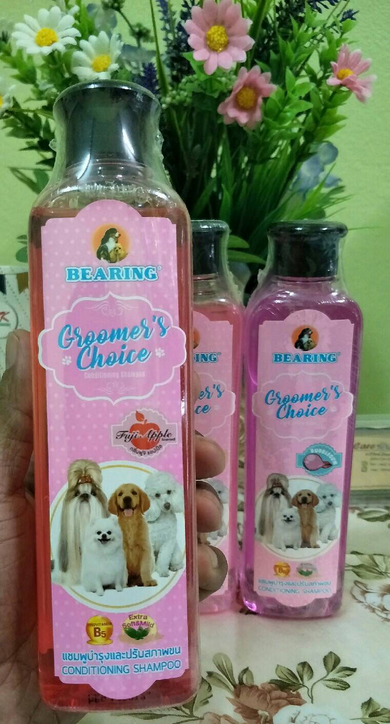 #Bearing Groomer's Choice แบริ่ง กรูมเมอร์ส ช้อยส์ #แชมพูบำรุงและปรับสภาพขน 365 ML. มีให้เลือก 3 กลิ่น 1. กลิ่น เบบี้ พาวเดอร์ (แชมพูบำรุงและปรับสภาพขน) 2. กลิ่นฟูจิ แอปเปิ้ล (แชมพูบำรุงและปรับสภาพขน) 3. กลิ่น Bubblegum (แชมพูบำรุงและปรับสภาพขน) ติดต