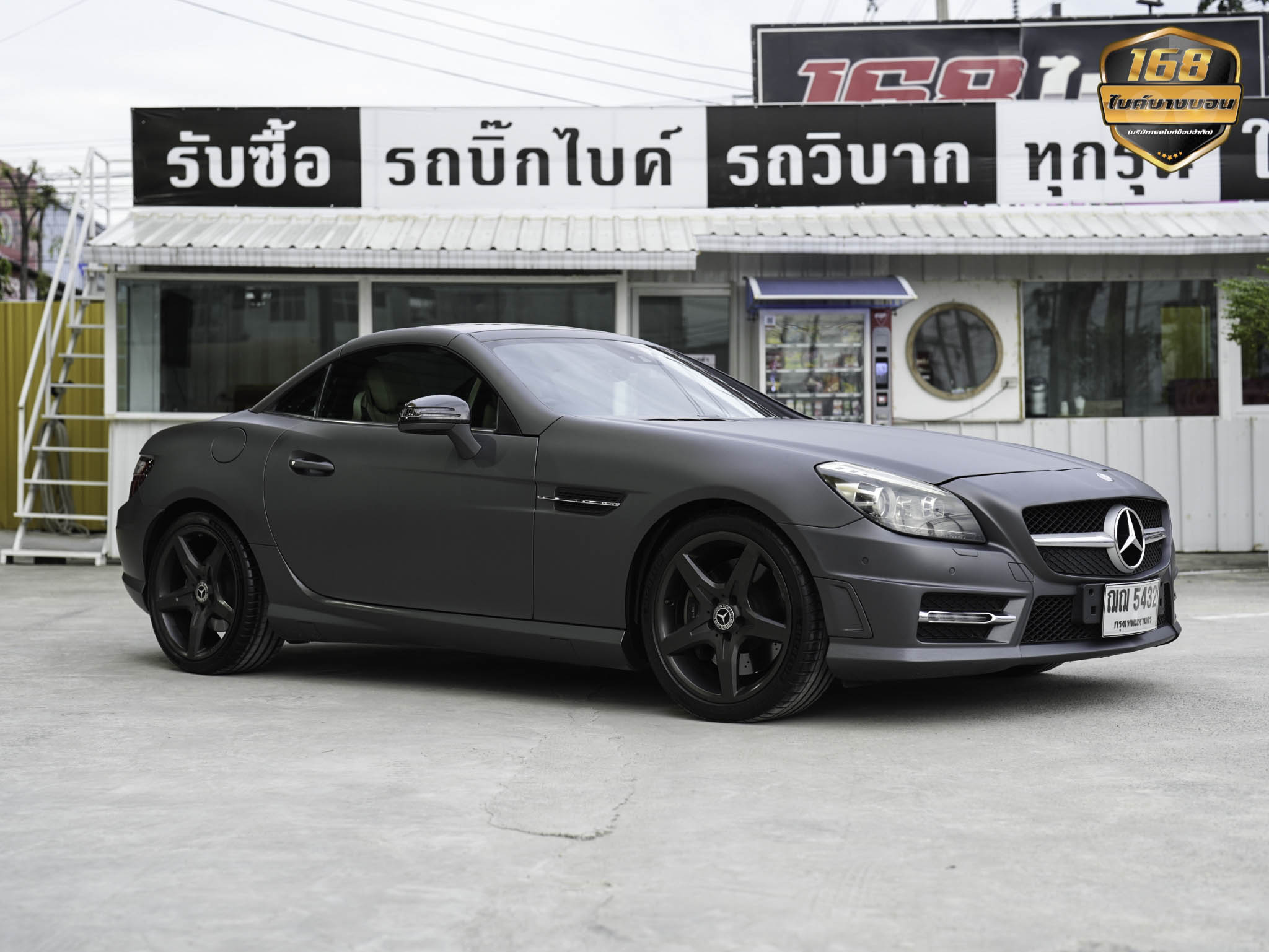 Mercedes-Benz SLK200 Kompressor (R172) จดปี 2015 ดาวห์เริ่มต้นที่ 49,000 บ.