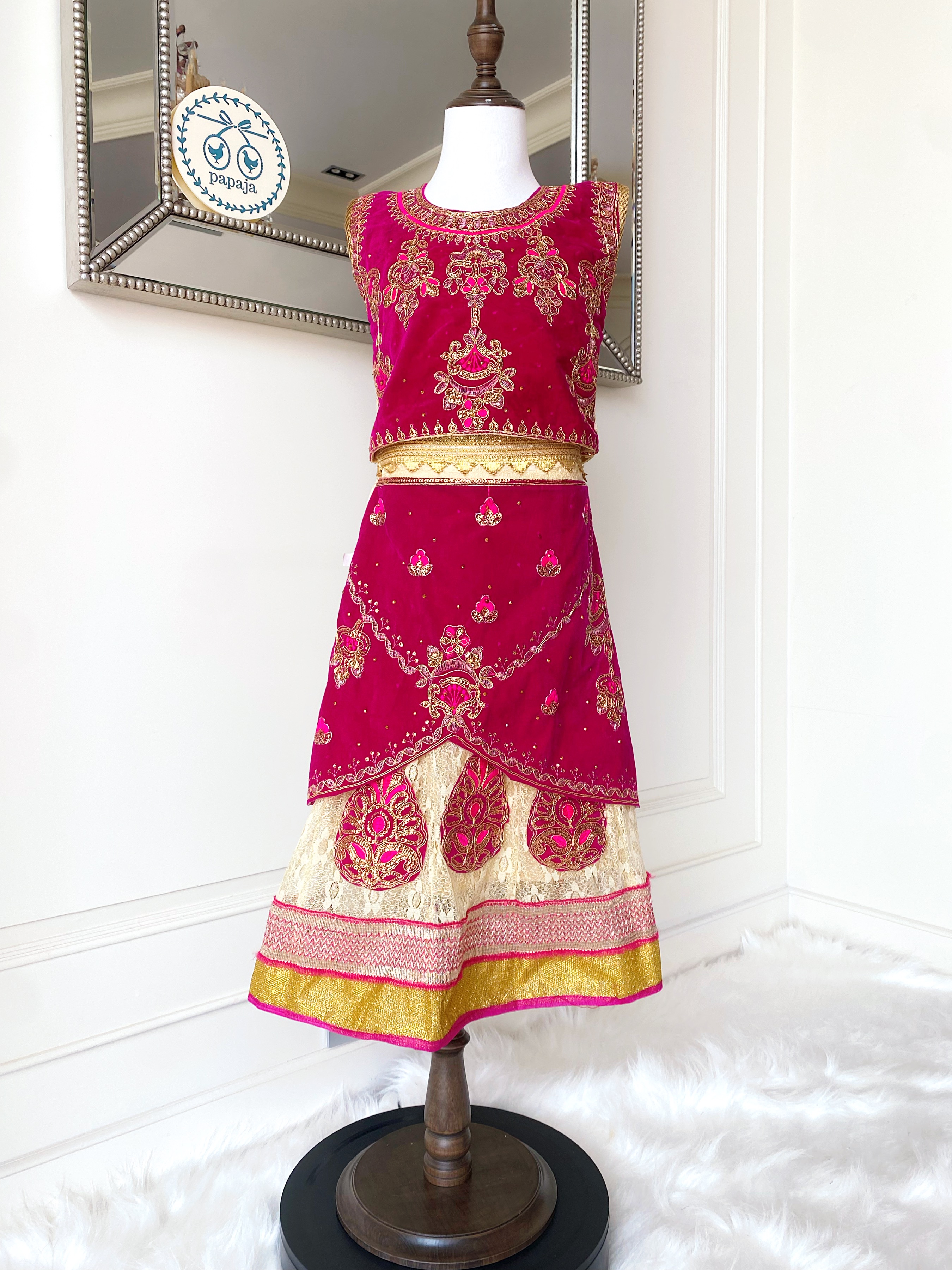 ชุดแขกหรูหรา ชุดสาวน้อยอินเดีย สีชมพูบานเย็น งานสวยมาก Made in India แท้