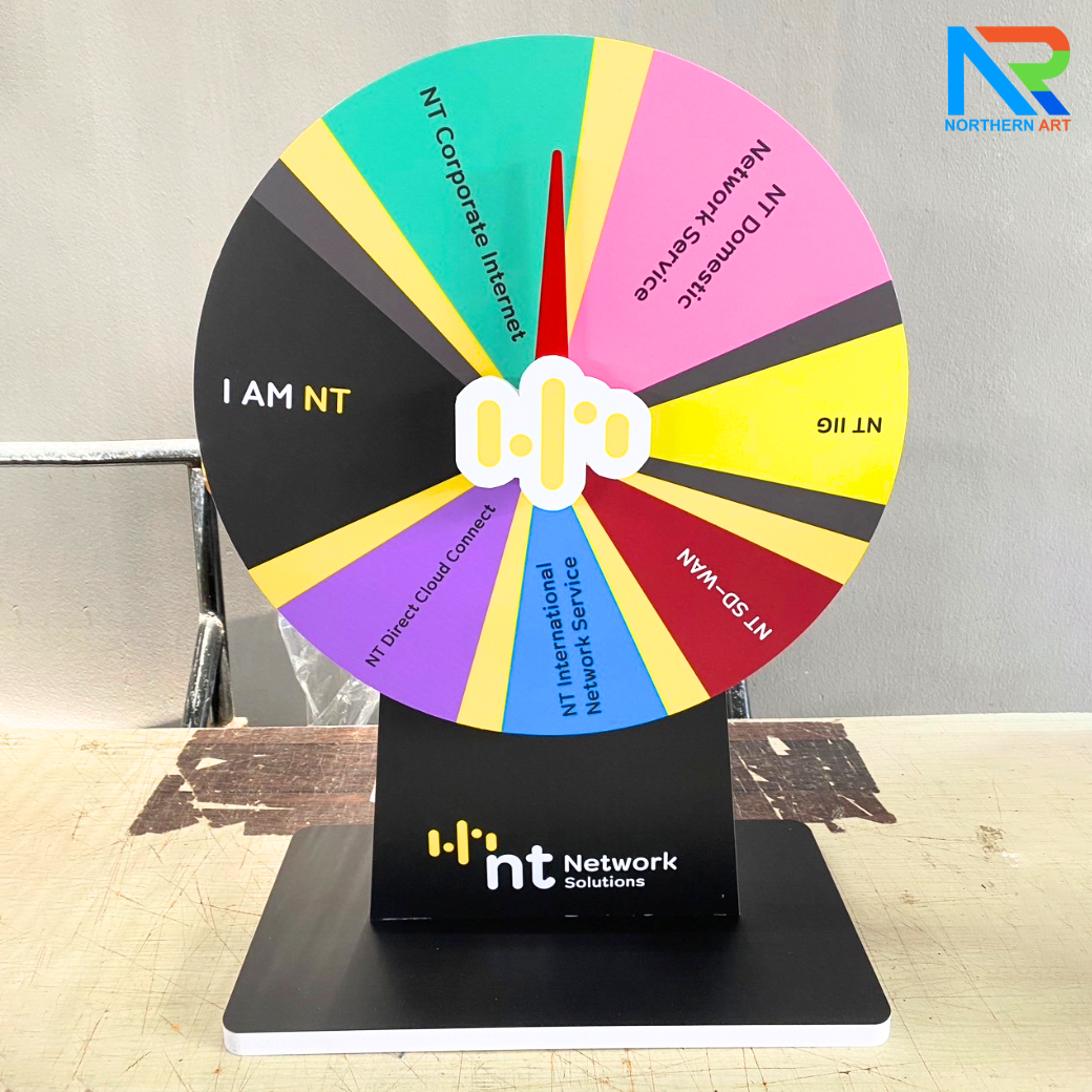 เกมส์วงล้อตั้งโต๊ะ ขนาดวงล้อ 40 ซม. สูง 56 ซม. วัสดุพลาสวูดสีขาว หนา 8-15 มม. ถอดประกอบได้