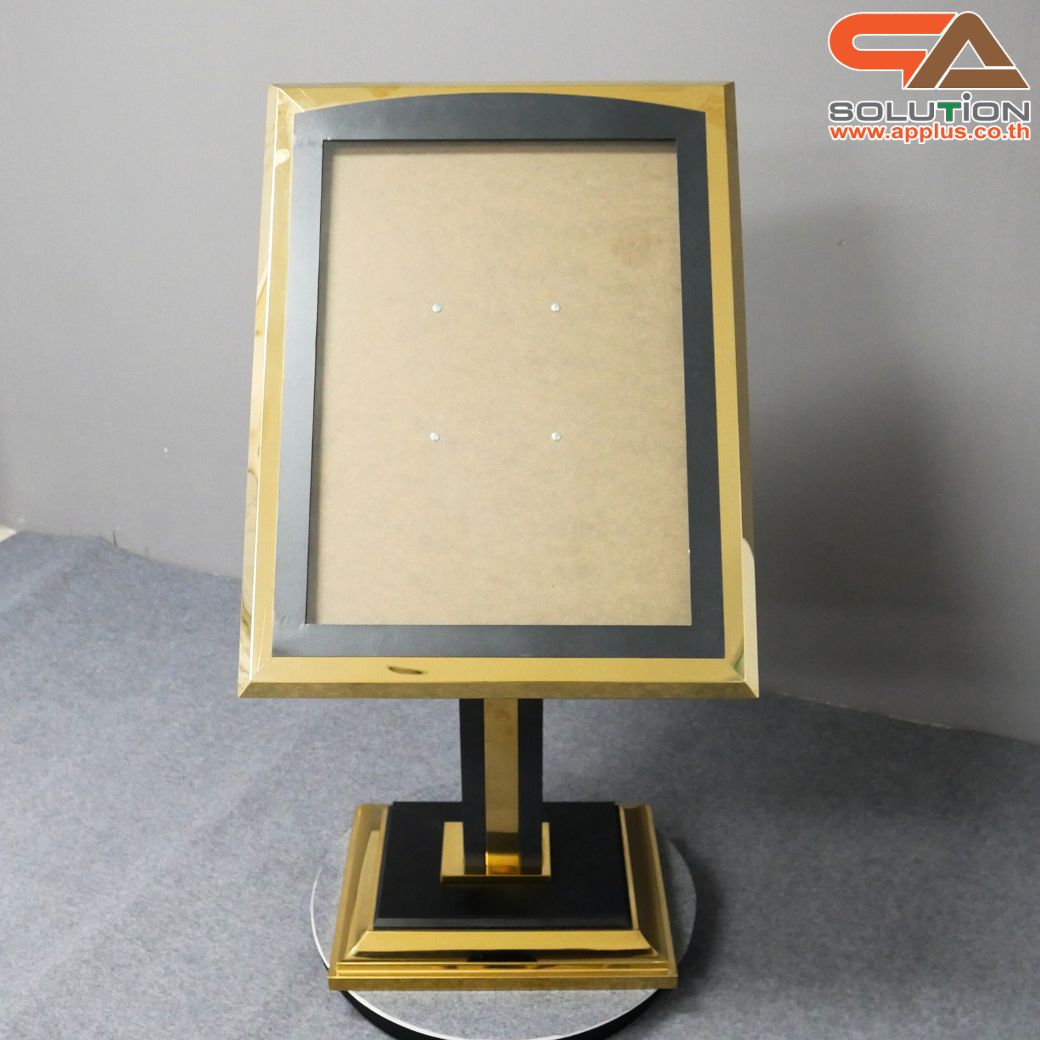 เช่าโปสเตอร์สแตนสีทอง ขนาด A1 โชว์งานพิมพ์ 1 ด้าน ฐานเสริมหิน มั่นคง