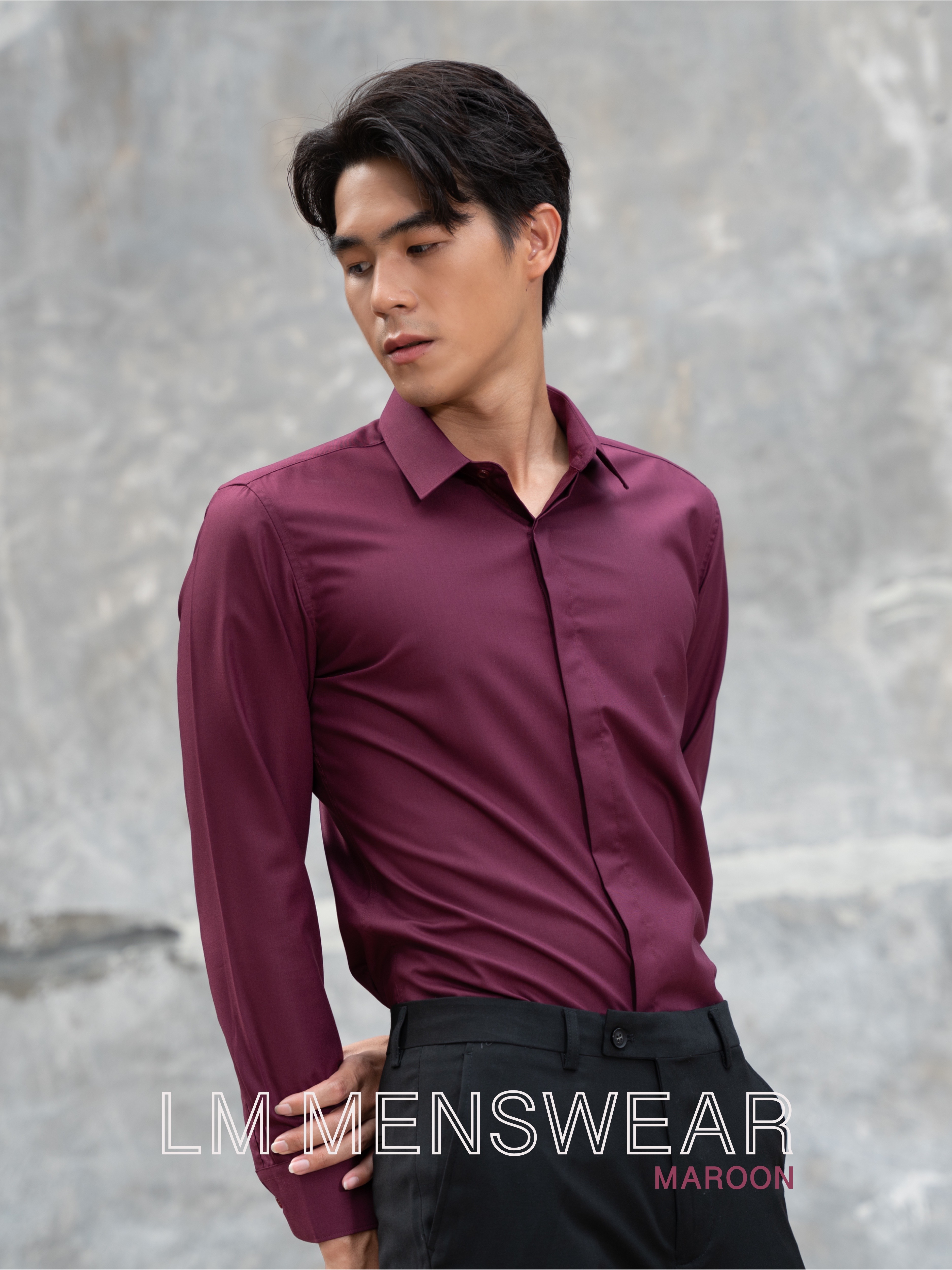 เสื้อเชิ้ตคอปกธรรมดา ซ่อนกระดุม สีเลือดหมู (Maroon Shirt - Standard Collar - Hidden Button)