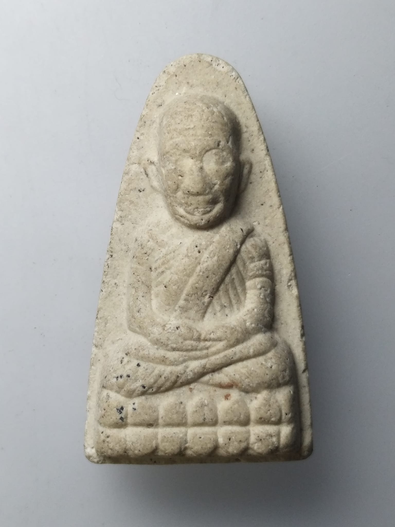 H133 หลวงปู่ทวด เนื้อผงโรยแร่