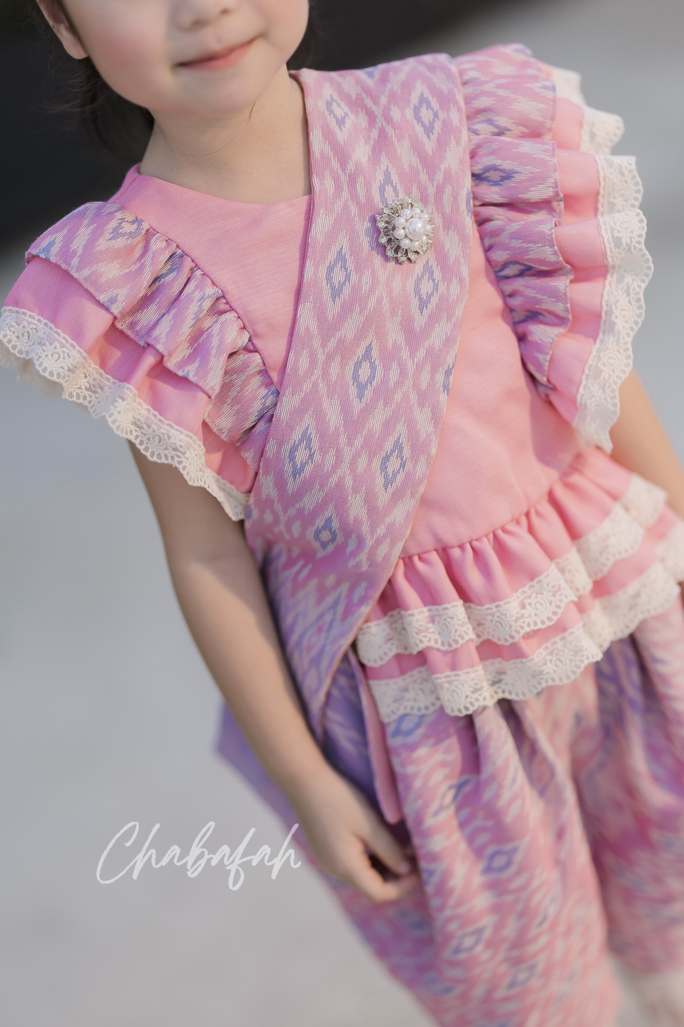 (เซต 4 ชิ้น) ชุดไทยแบรนด์ Chabafah รุ่น "ศิรินภา" สีชมพูหวาน