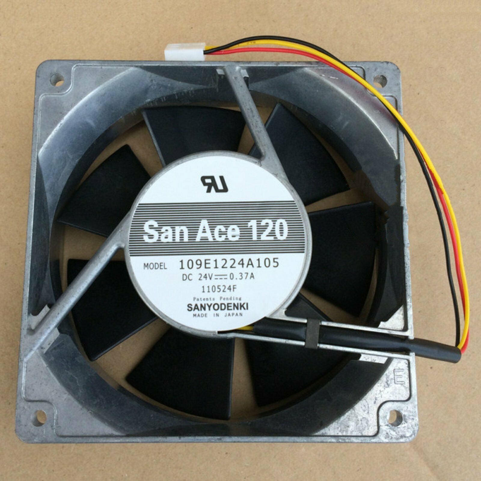 Cooling fan 109E1224A105 24V 0.37A 120x120x38 mm. SANYO DENKI