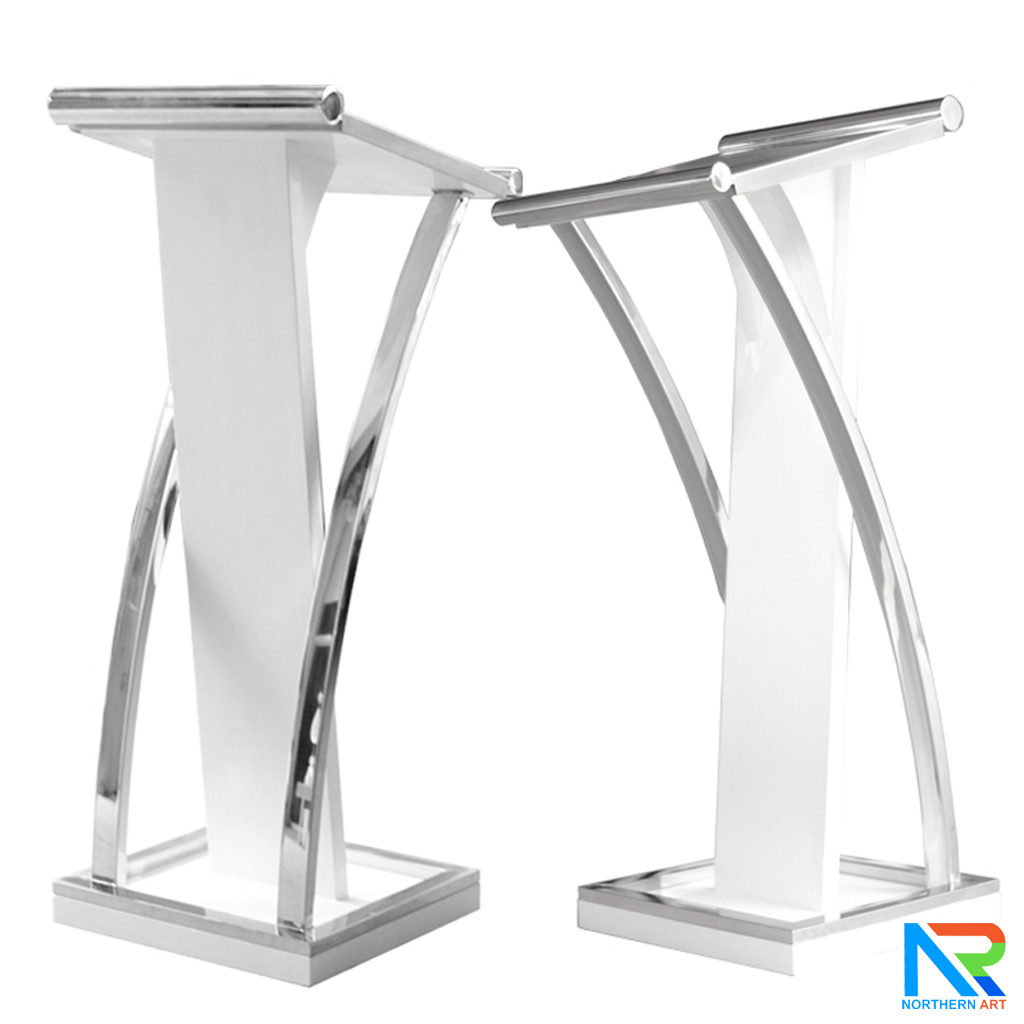 โพเดียมไม้จริง สีขาว PD-01 ขนาด (W) 48x (L) 51 (H) 120 cm Top หุ้มสแตนเลส เกรด 304 พร้อมตกแต่งเสาโค้งสแตนเลส