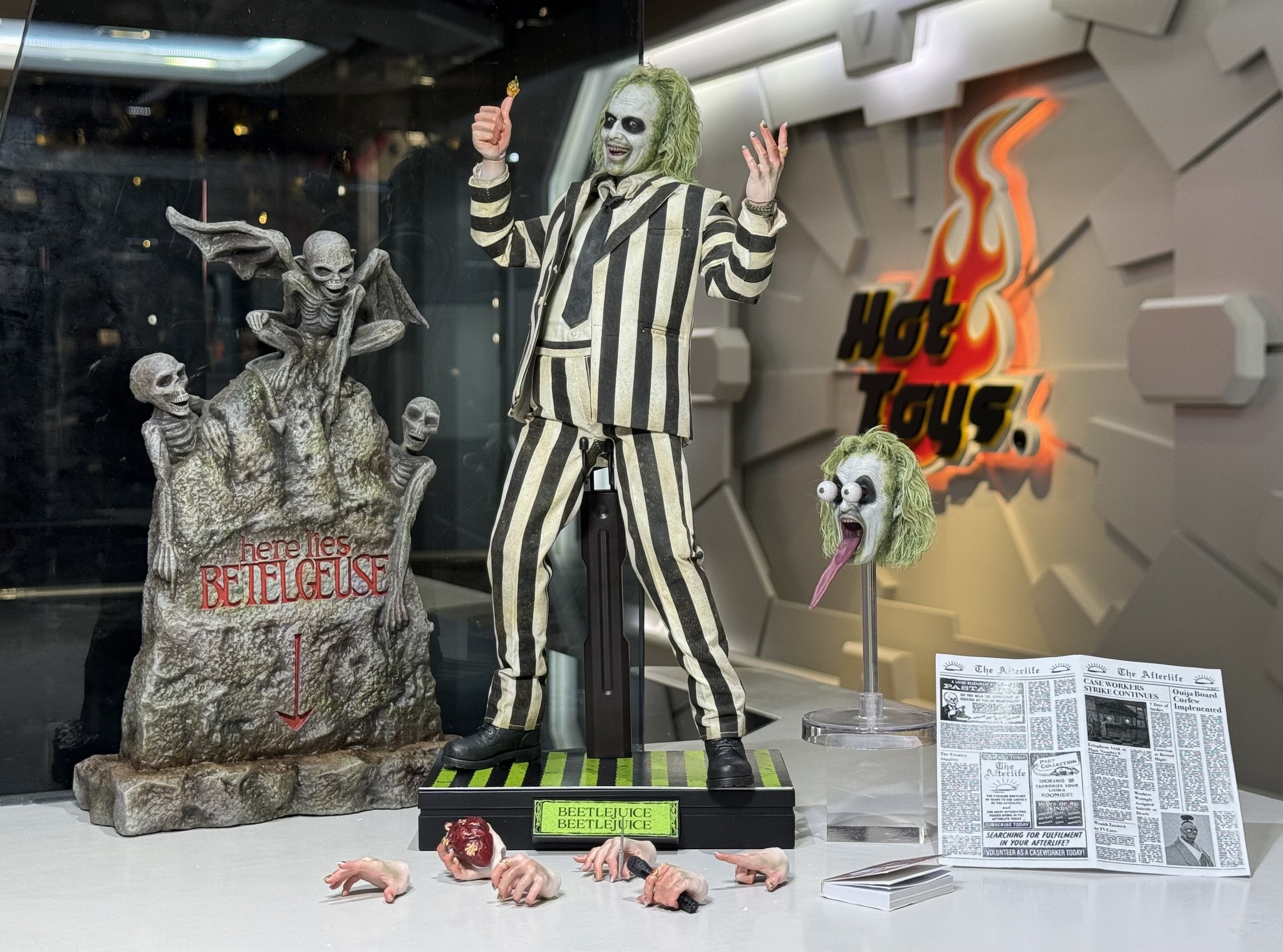 Hot Toys MMS767 Beetlejuice Beetlejuice - Beetlejuice