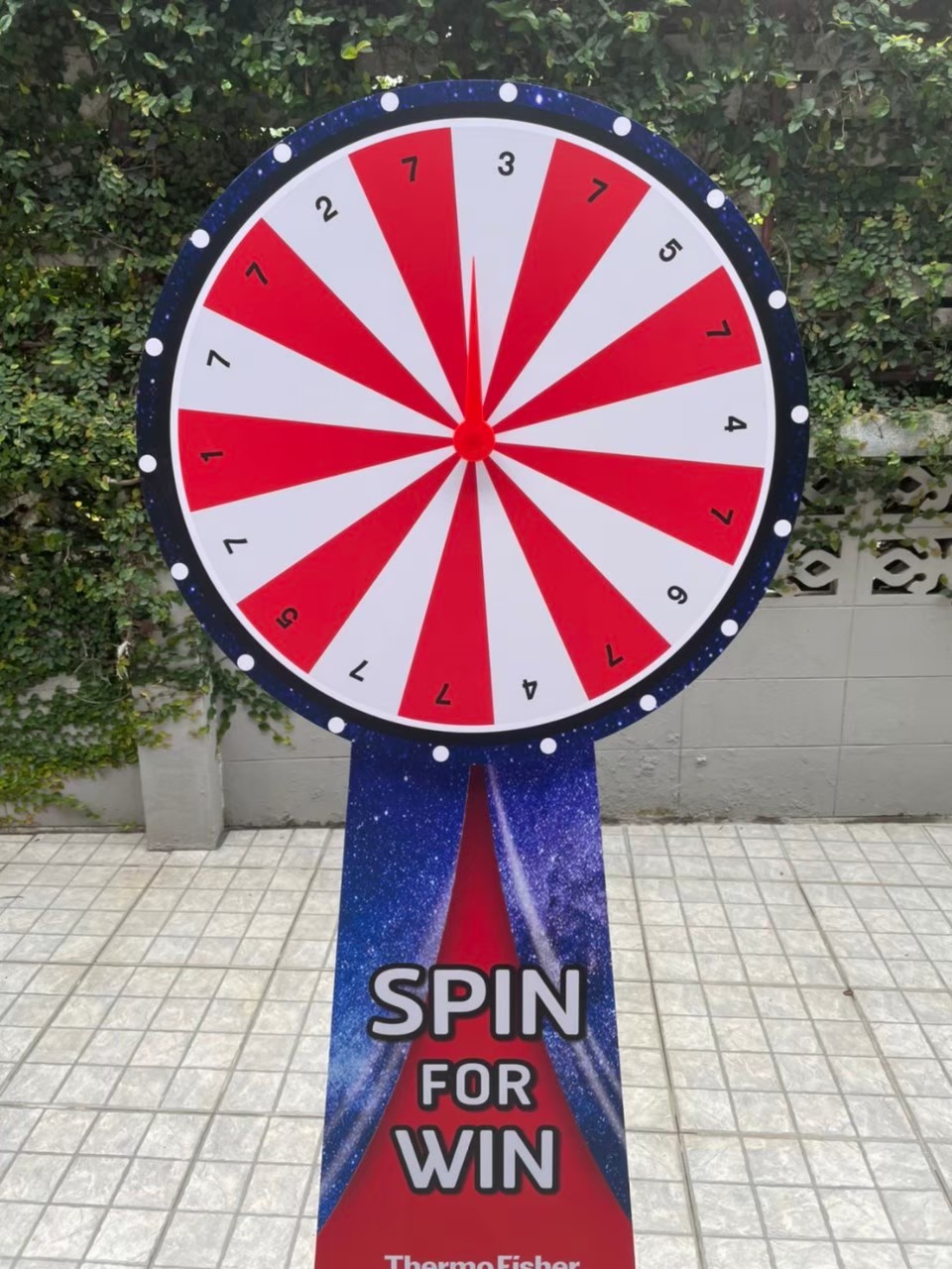 เกมส์วงล้อ รุ่นSTANDY ขนาดวงล้อ 80 ซม. สูง 158 ซม.ถอดประกอบและพับเก็บได้