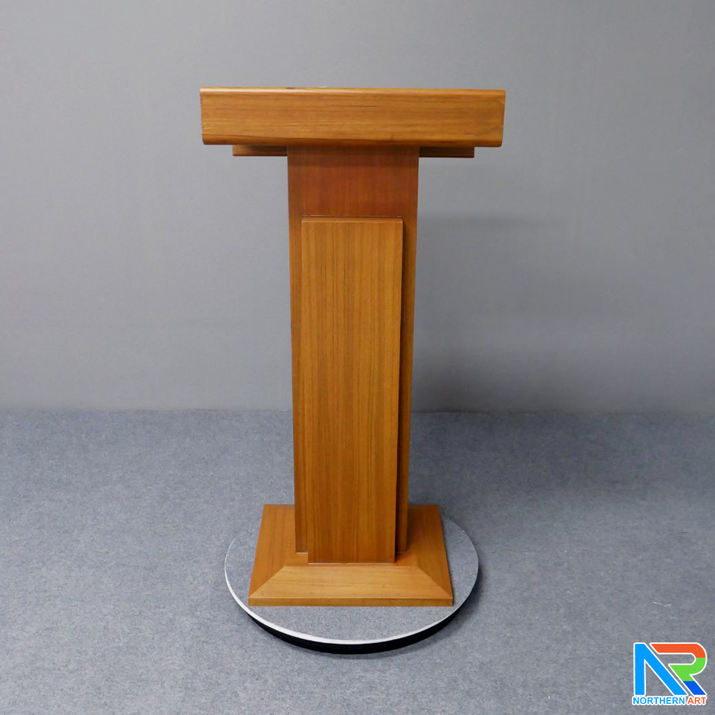 โพเดียมไม้ สีสัก ทรงโมเดิร์น TOPตรง ขนาด (W)55 x (L)42 cm. สูง 111 cm.