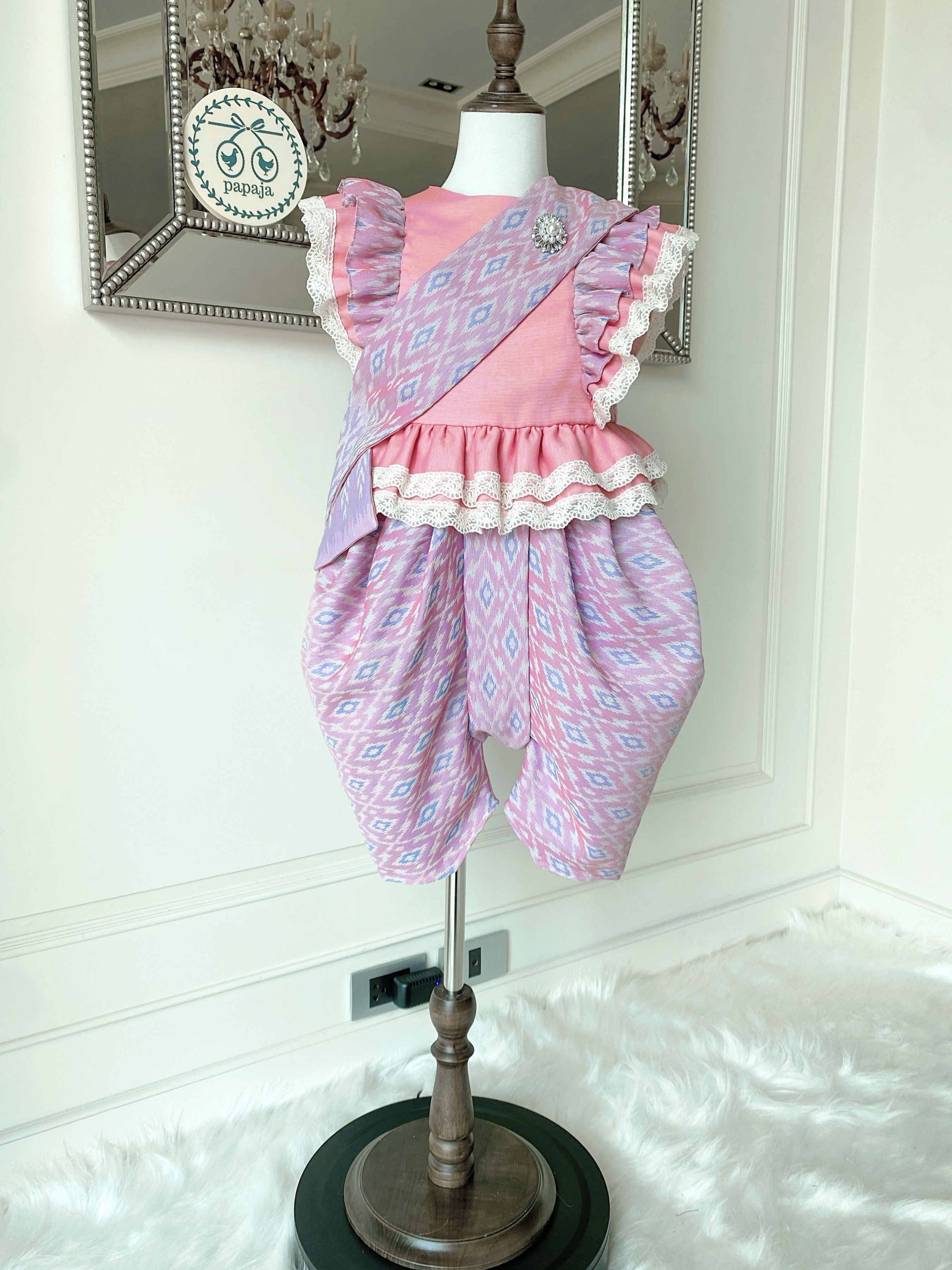 (เซต 4 ชิ้น) ชุดไทยแบรนด์ Chabafah รุ่น "ศิรินภา" สีชมพูหวาน