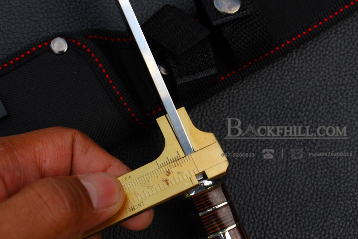 มีดใบตาย COLUMBIA รุ่น G33 ใบมีดทรงโบวี่ ด้ามจับลายไม้คลาสสิค ไม้เนื้อแข็งอย่างดี พร้อมซองไนลอน