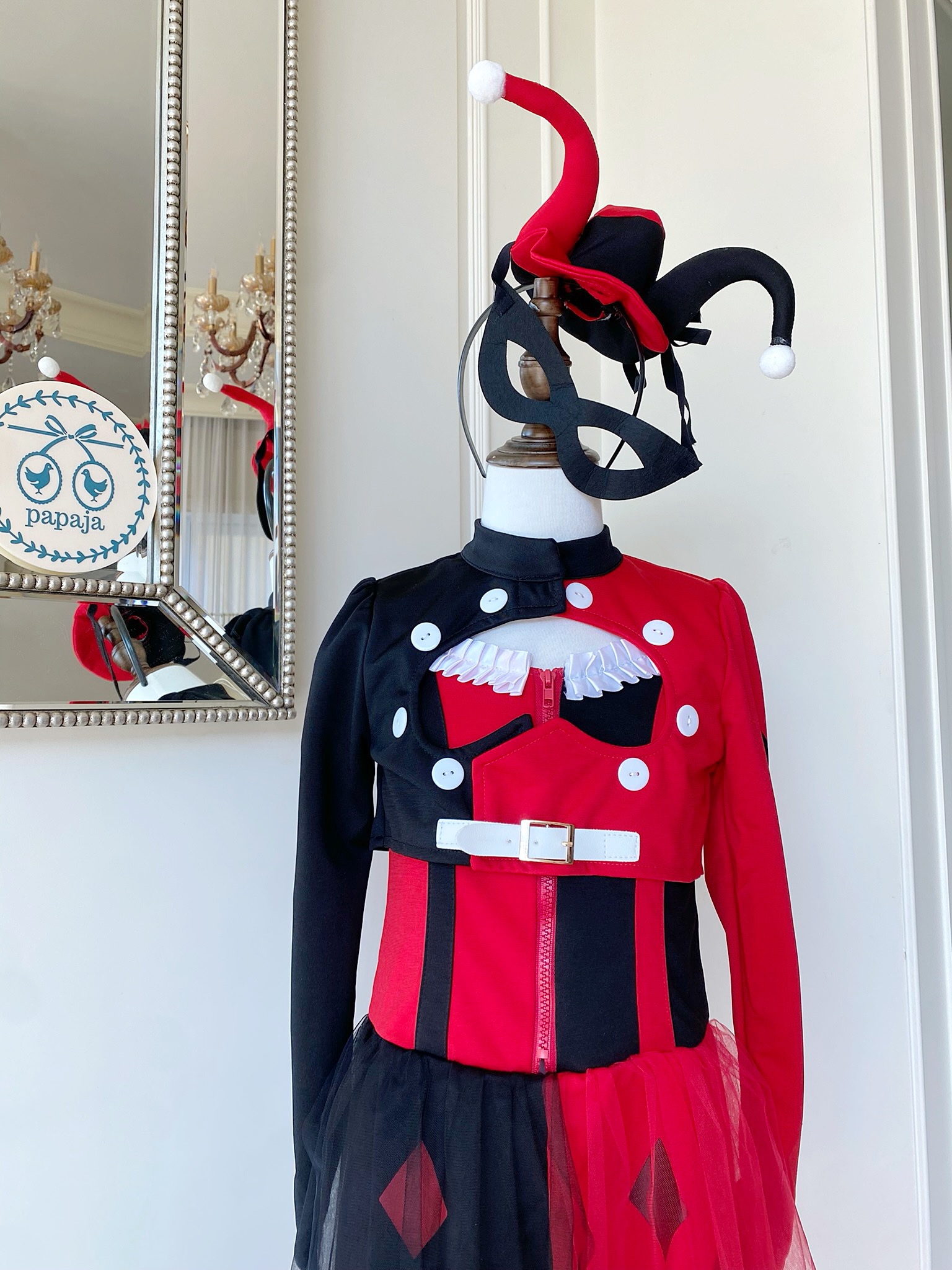 (HW) ชุดฮาโลวีน&คอสเพลย์ ชุดธีมโจ๊กเกอร์โทนแดงดำ (Joker) โทนแดงดำ พร้อมที่คาดผม