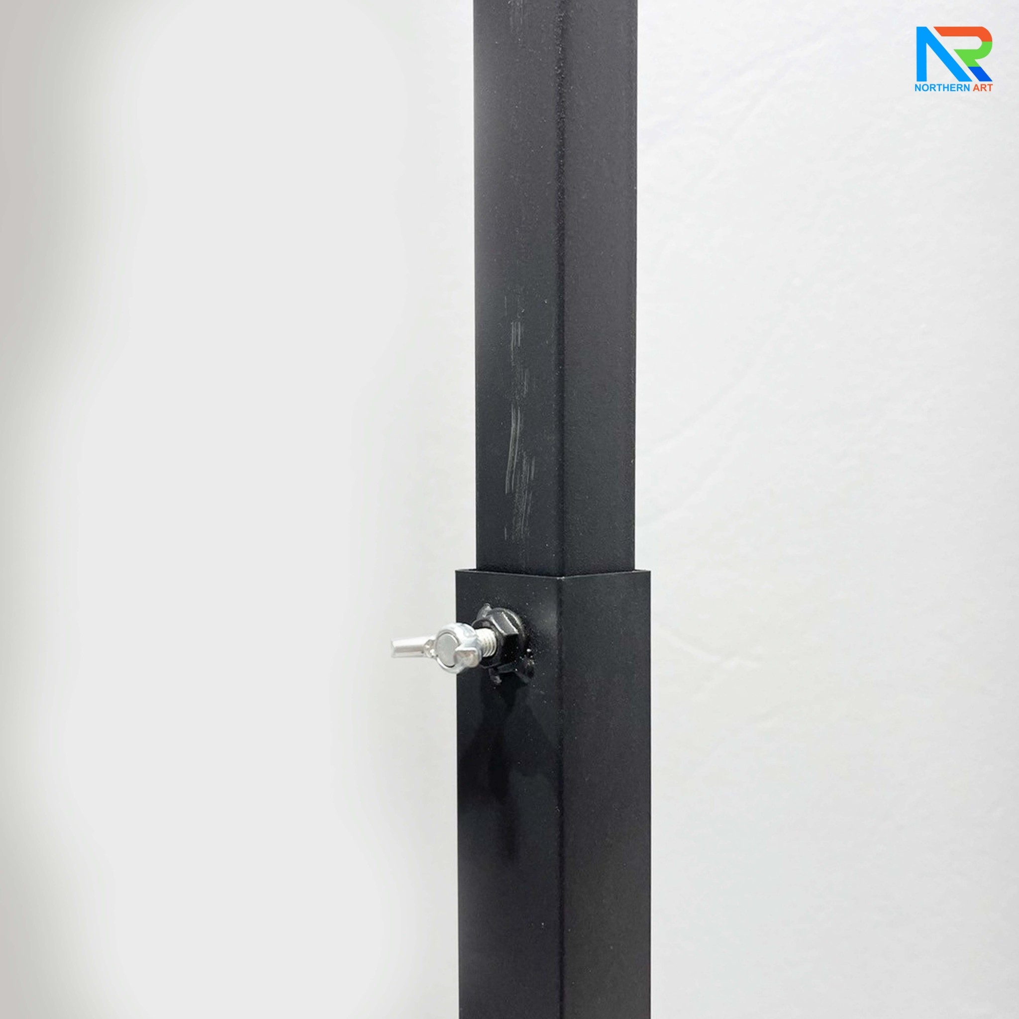 ป้ายบอกทาง เสาเหล็ก สีดำ ปรับระดับสูง-ต่ำ (H) 103-195 cm. ถอดประกอบได้