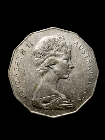 E071 เหรียญ 50 ออสเตรเลีย ปี1978 ด้านหน้า Queen Elizabeth II ด้านหลัง จิงโจ้ สัตว์ประจำชาติออสเตรเลีย (50c)
