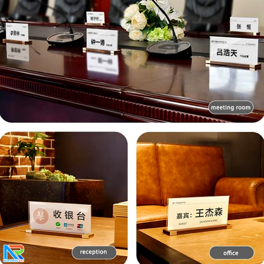 ป้ายชื่อตั้งโต๊ะ รุ่น T4 ขนาด 9x 20 ซม. ฐานไม้จริงสีวอลนัท พร้อมอะคริลิคใส สอดงานพิมพ์ด้านข้าง โชว์งานพิมพ์2 ด้าน