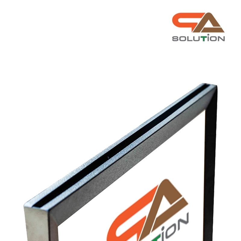 โปสเตอร์สแตนด์เหล็ก เสาเดี่ยว ขนาด (W)50 x (L)70 x (H)160 cm. ฐานกลม อะคริลิคใส 2 มม. 2 แผ่นประกบ โชว์ภาพ2ด้าน