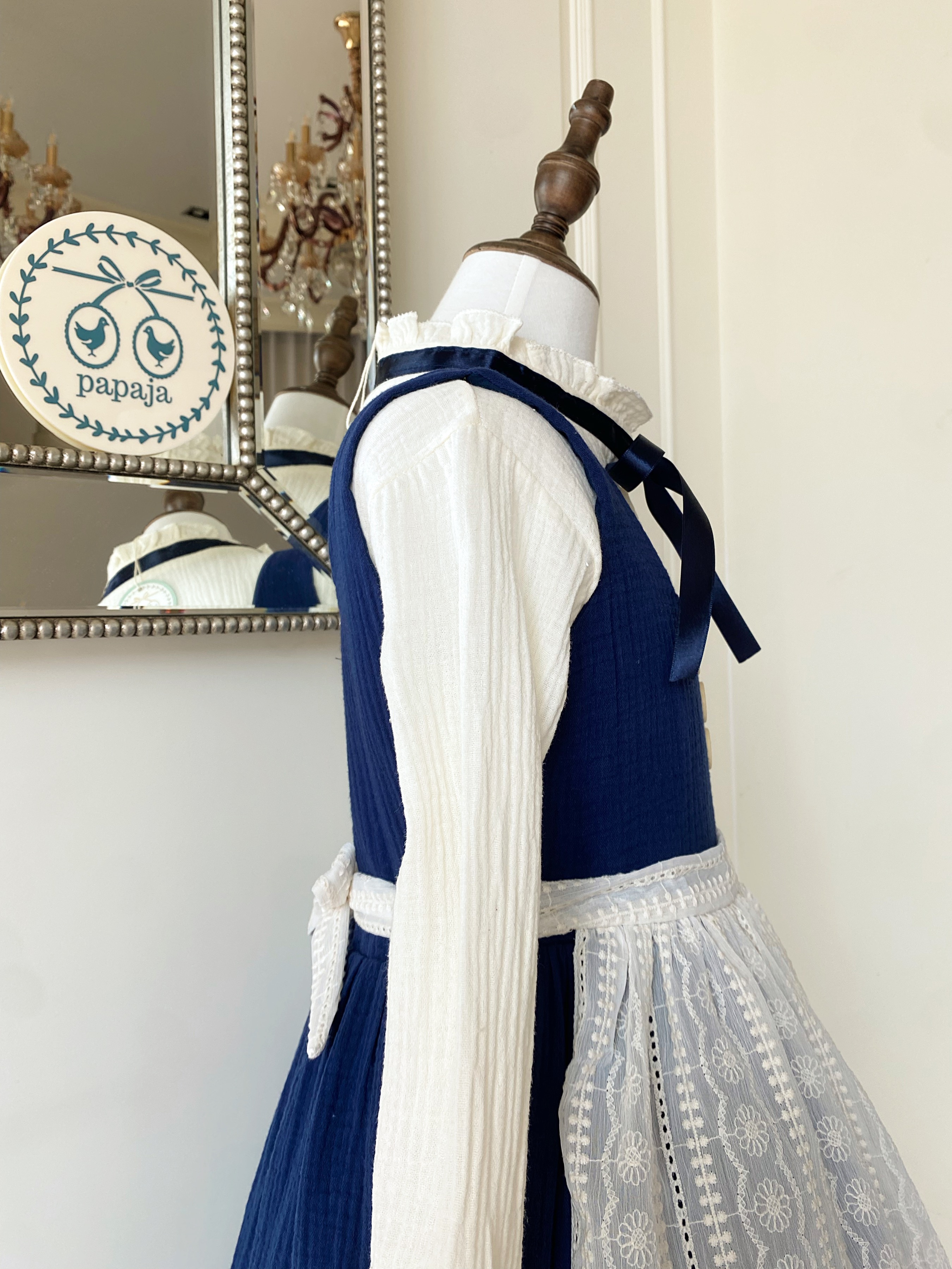 ชุดคอสเพลย์ ชุดประจำชาติเยอรมัน (German) เด็กหญิงโทนน้ำเงินตุ่นพร้อมผ้าคาดผม ชุดยุโรปโบราณ