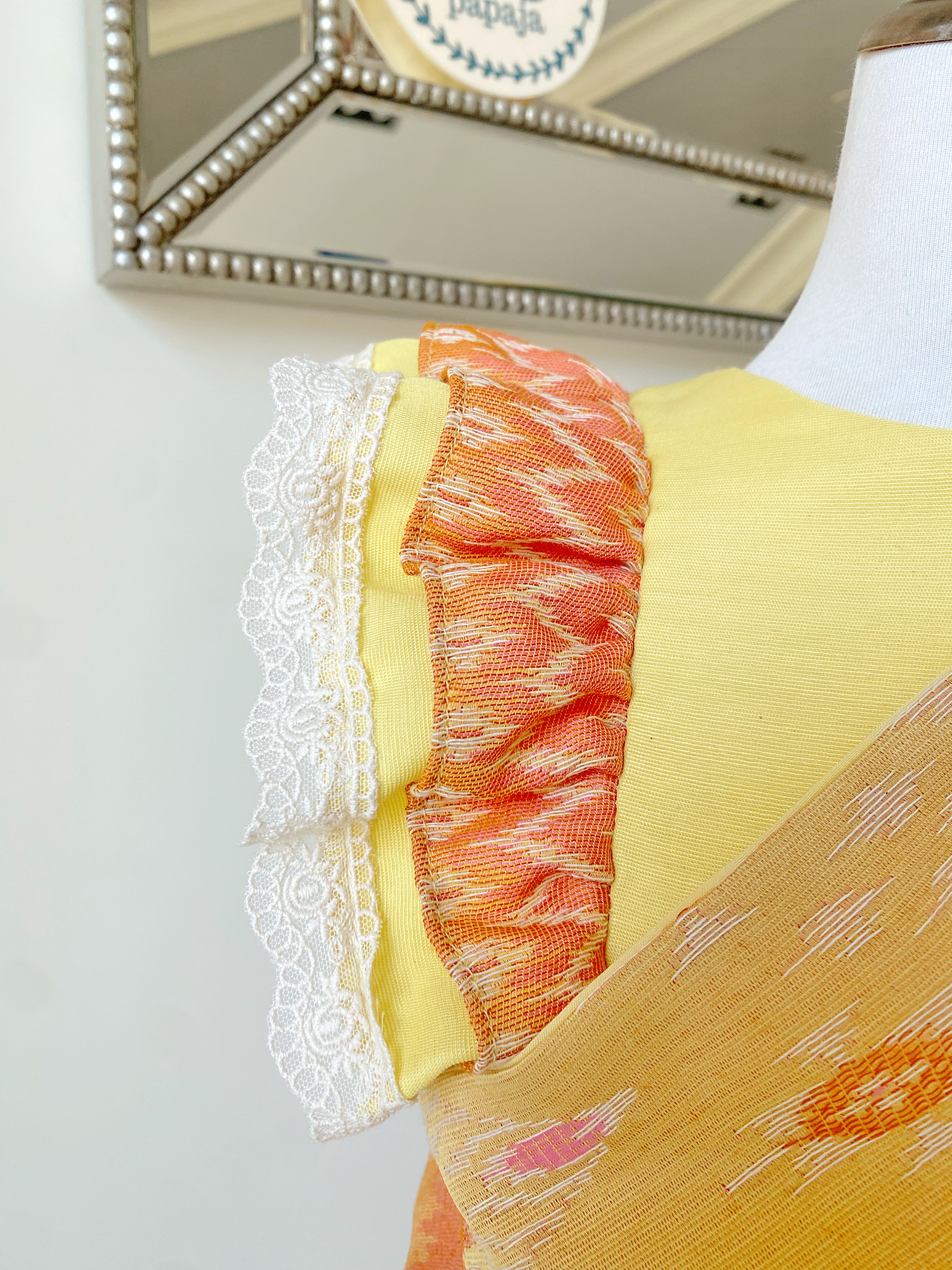 (เซต 4 ชิ้น) ชุดไทยแบรนด์ Chabafah รุ่น ศิรินภา สีเหลือง