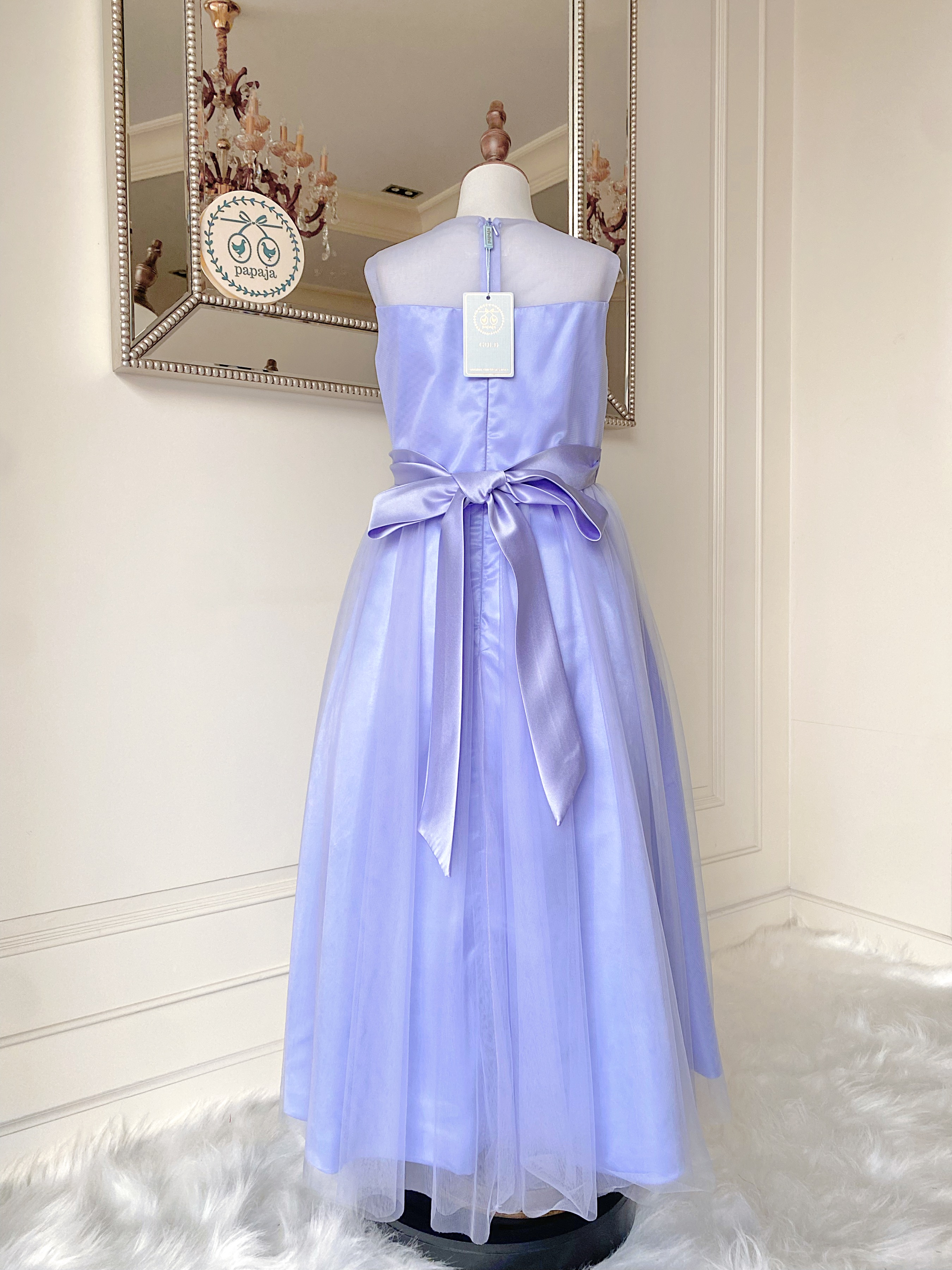 เดรสออกงานราตรียาวแขนกุดสีม่วงพาสเทล (Lilac) (งานไฮพรีเมี่ยม) ช่วงไหล่ซีทรู ช่วงเอวประดับผ้าซาติน