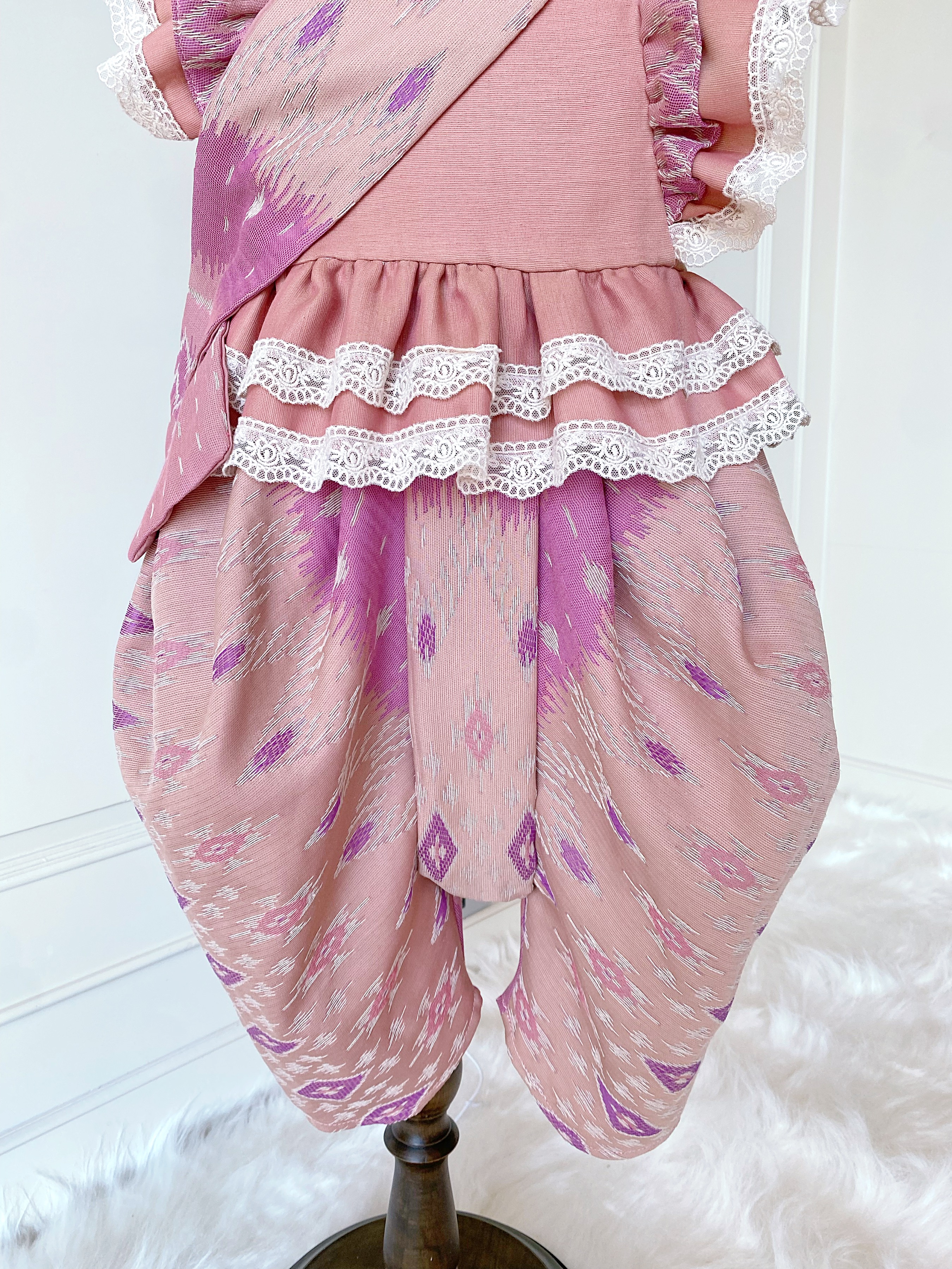 (เซต 4 ชิ้น) ชุดไทยแบรนด์ Chabafah รุ่น "ศิรินภา" สีชมพูพีช