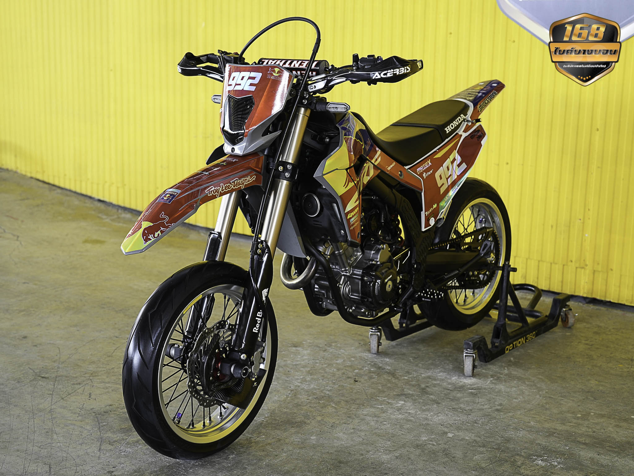 Honda CRF300 L ปี 2023 super MOTO ฟรีดาวน์ออกรถใช้เงิน 0 บาท