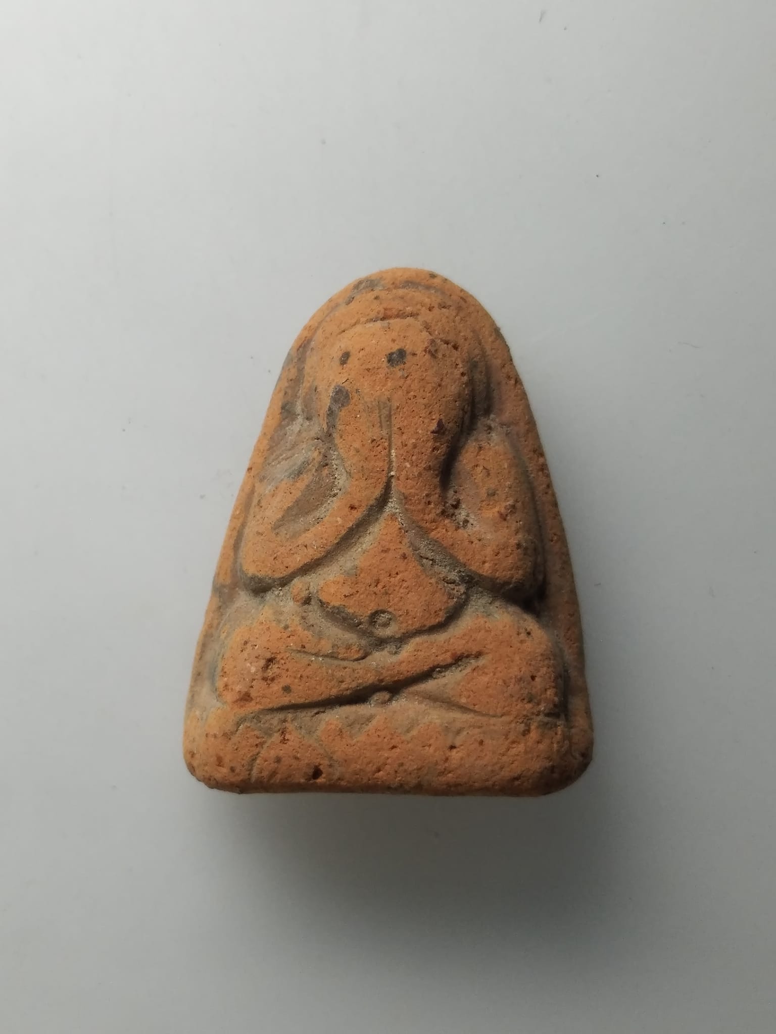 H299 พระปิดตา เนื้อดิน หลวงพ่อหล่ำ วัดสามัคคีธรรม