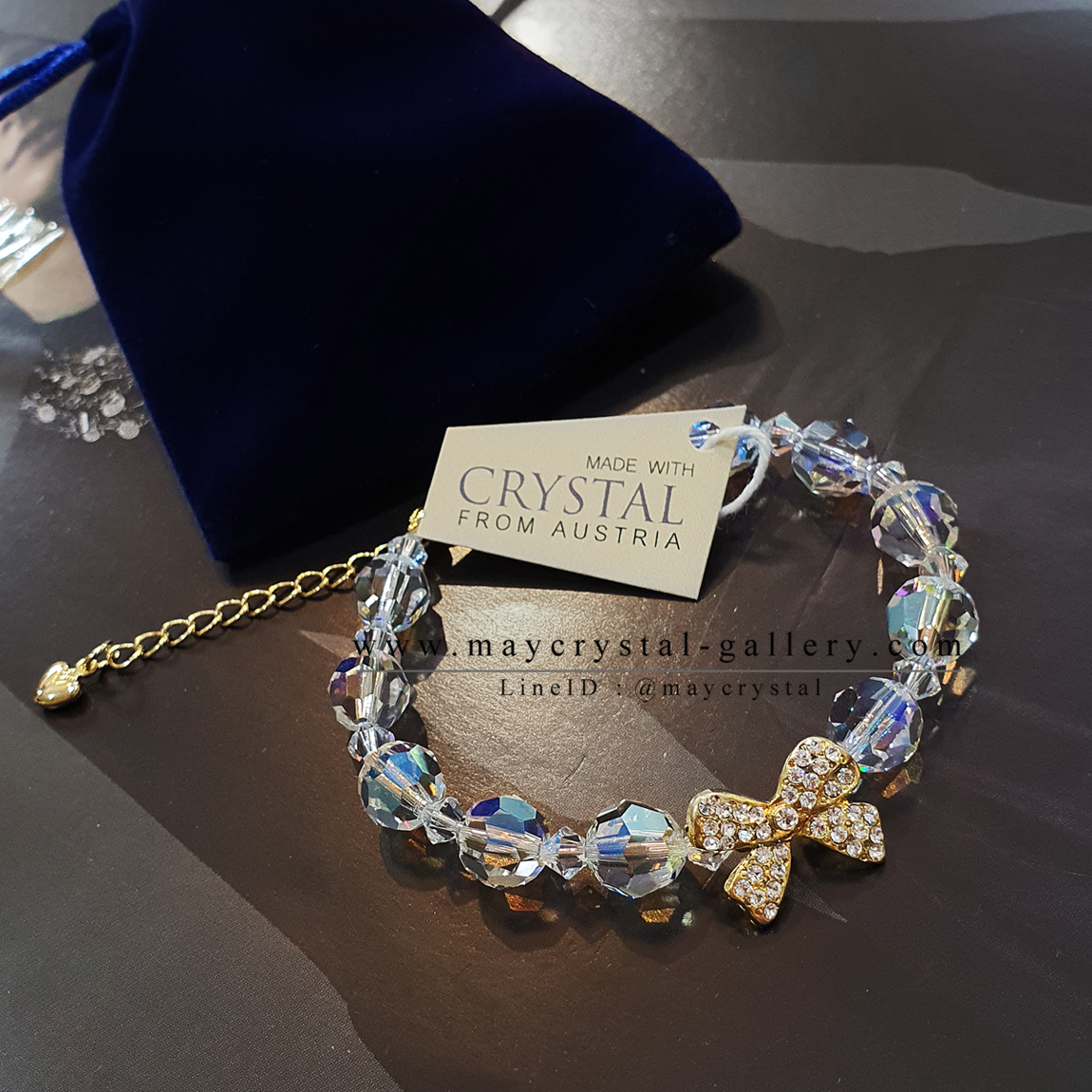 สร้อยข้อมือคริสตัลจากยุโรป (Embellished with Crystals from Austria) จัดส่งพร้อมแพคเกจและ tag สินค้า
