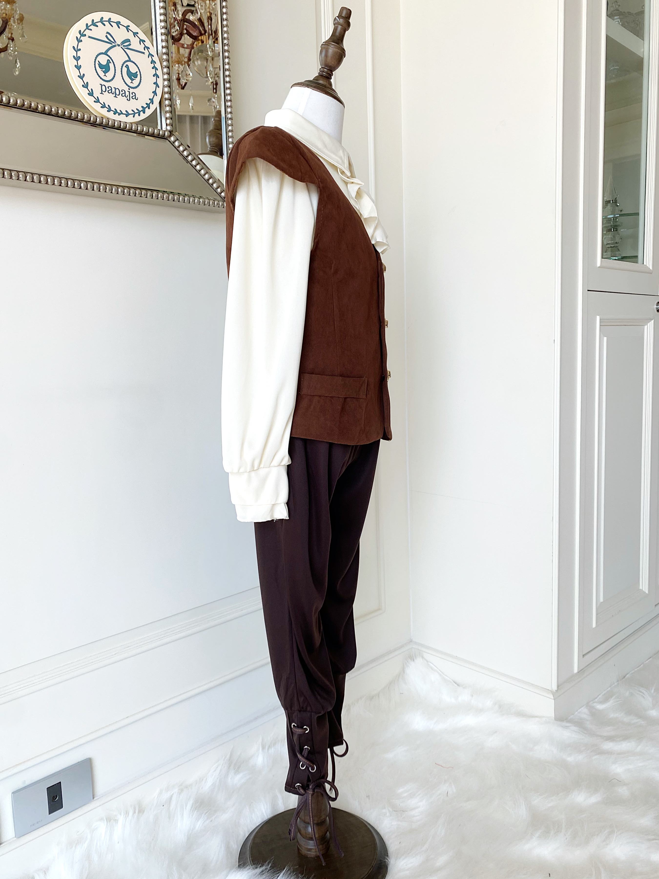 ชุดคอสเพลย์ ชุดยุโรปโบราณเด็กชายโทนน้ำตาล (เซต 3 ชิ้น)