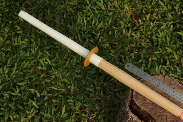 ดาบไม้ Kendo วัสดุไม้ไผ่ Shinai 4 ชิ้น หุ้มหนังสำหรับฝึกและแข่งขัน ขนาด 48 นิ้ว