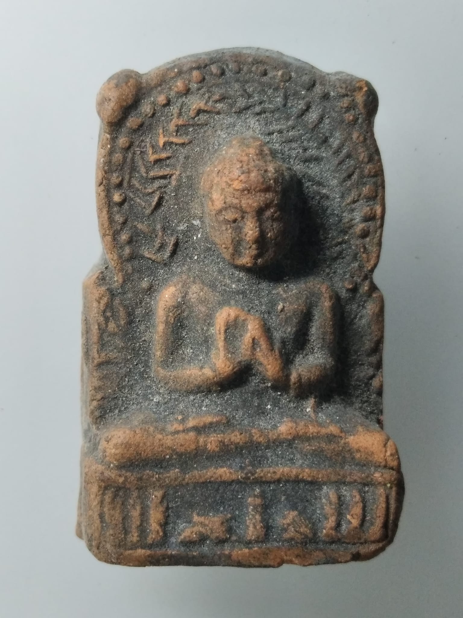 H049 พระเนื้อดินปางปฐมเทศนา ประเทศอินเดีย