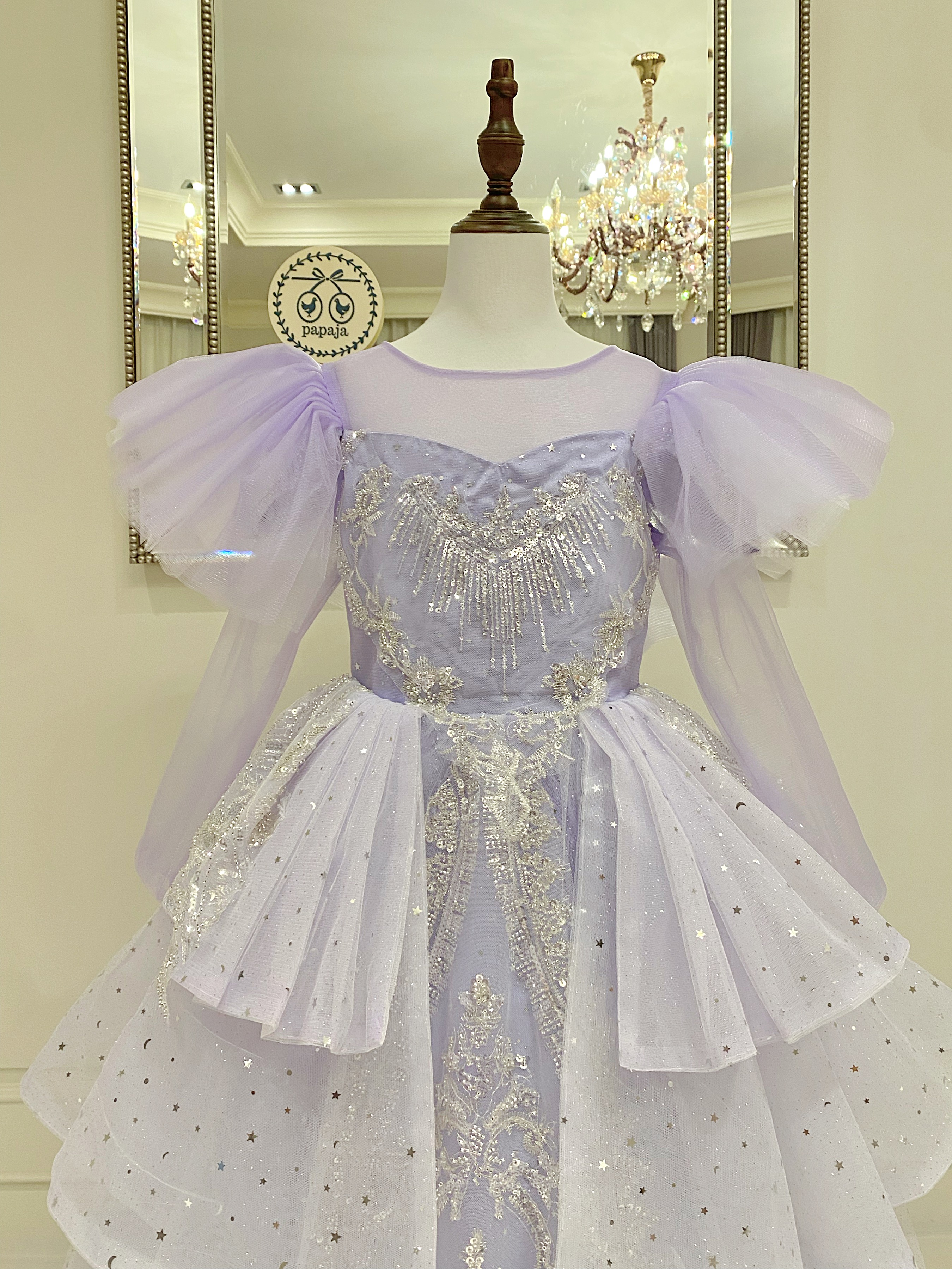 เดรสออกงานราตรียาวแขนยาวสี่ส่วนสีม่วงพาสเทล งานไฮพรีเมี่ยม สวยอลังมากๆ