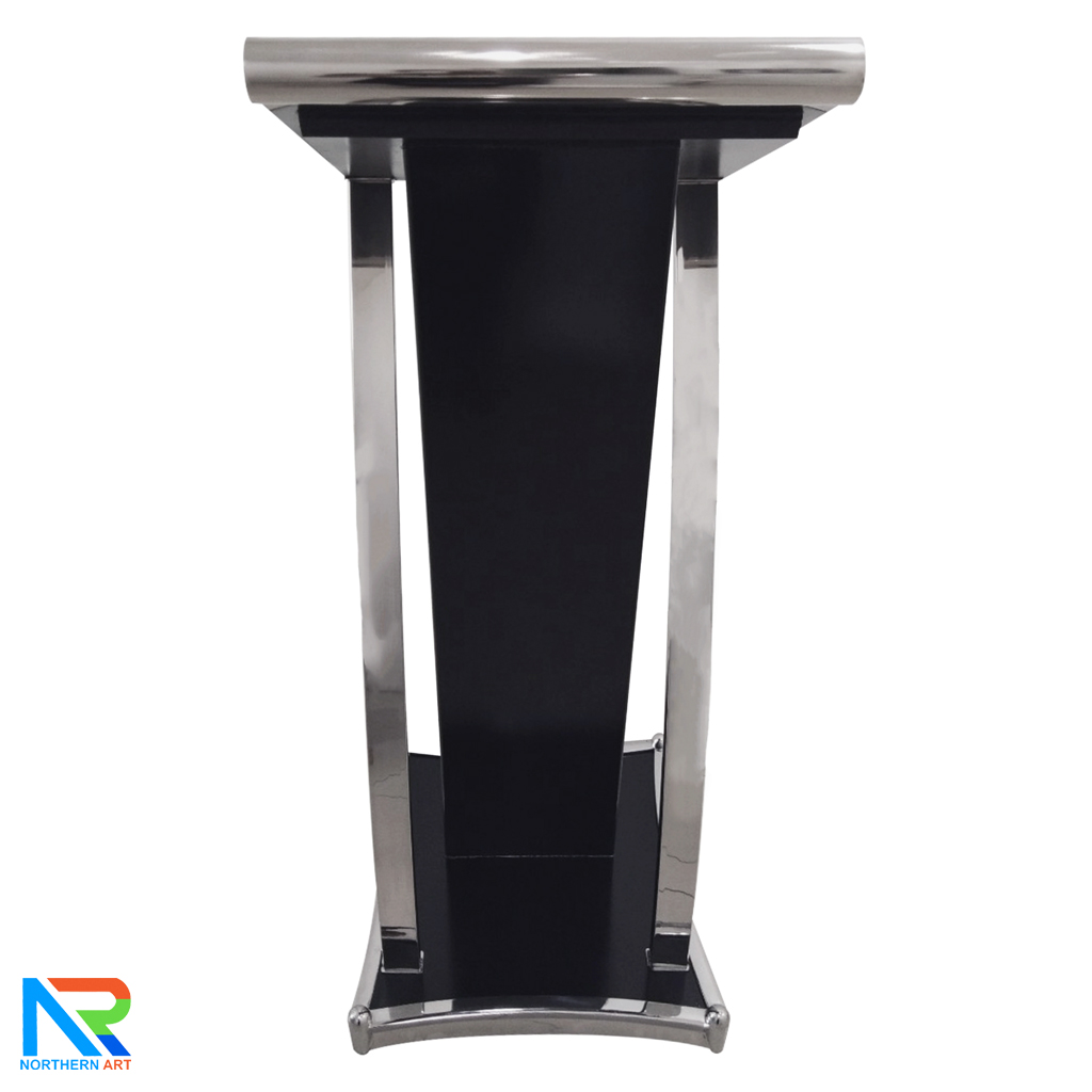 โพเดียมไม้สีดำ ตกแต่งสแตนเลส เกรด304 ขนาด (W) 47 x (D) 44 x (H)120 cm.