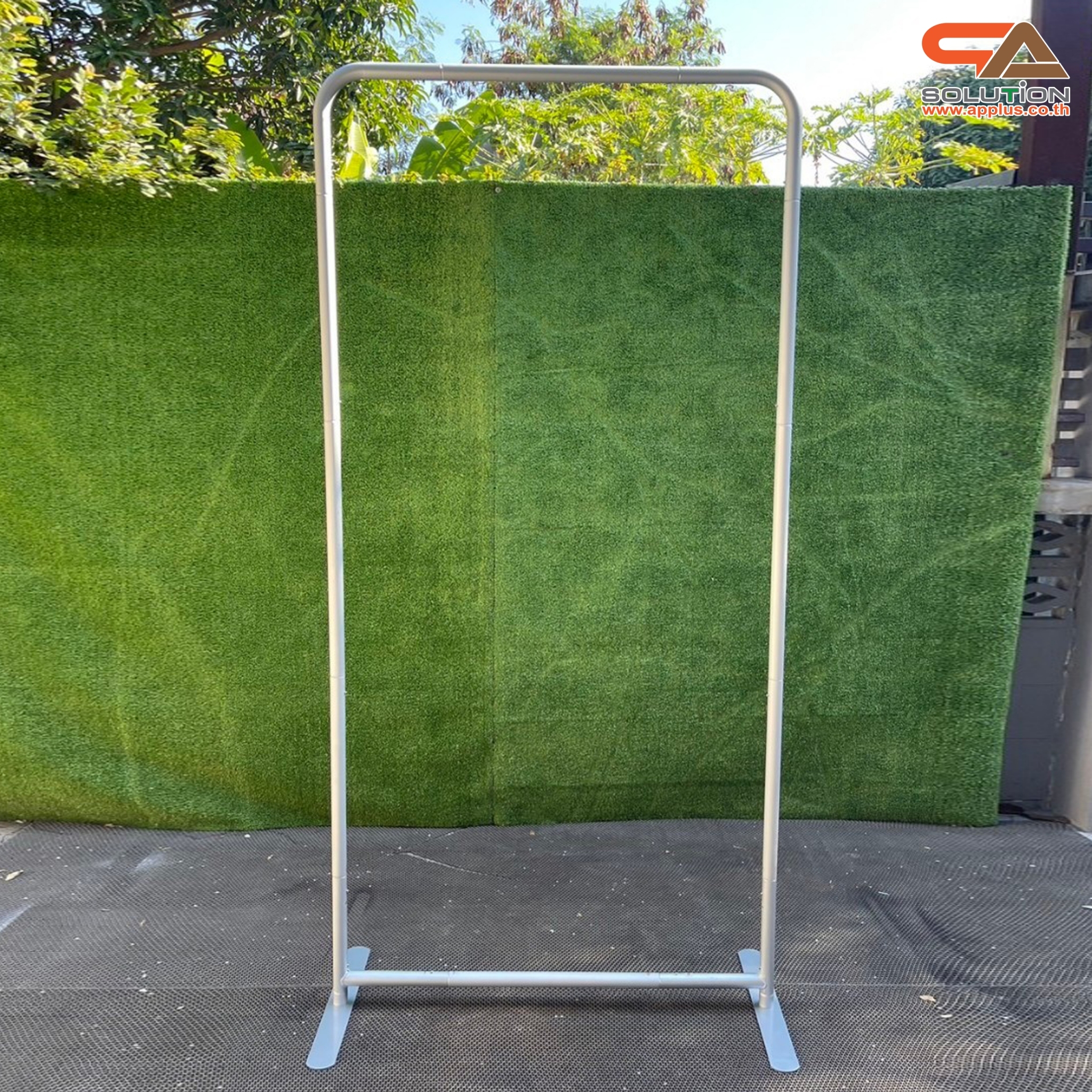 CLEARANCE SALE! แบคดรอปผ้า รุ่น Tube Steel Feet ขนาด (W)100 x (H) 200 cm.โครงอะลูมิเนียม ถอดประกอบได้