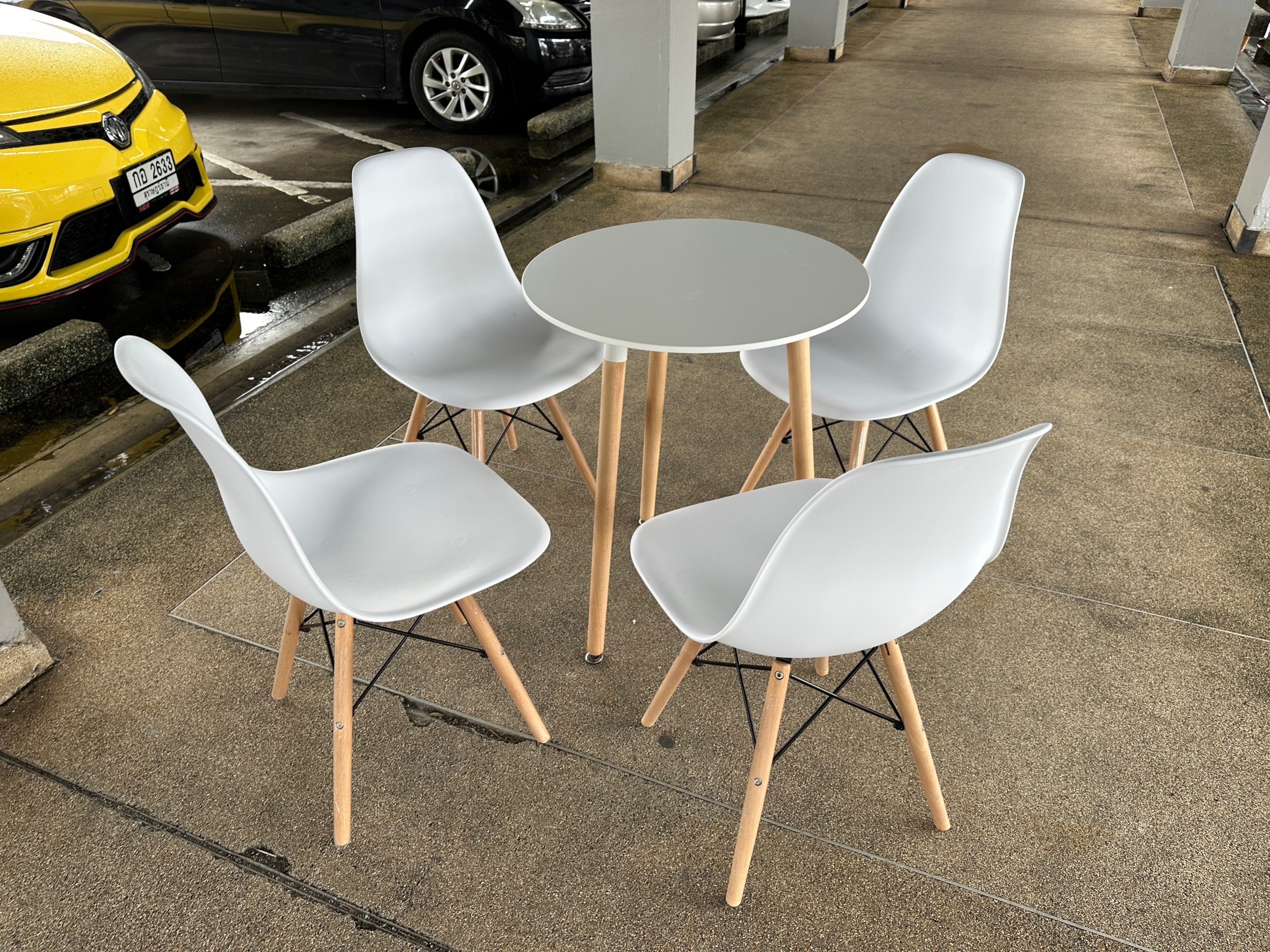 ชุดโต๊ะปิดการขาย / โต๊ะเจรจา