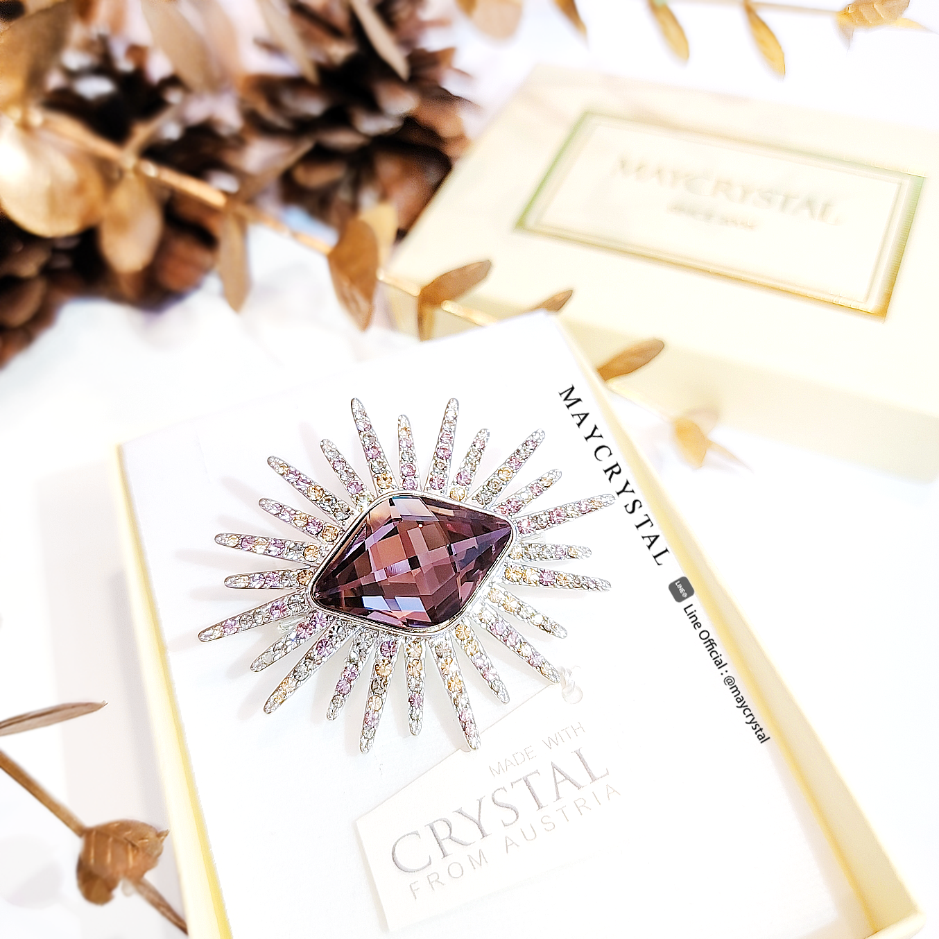 เข็มกลัดคริสตัลจากประเทศออสเตรีย (Embellished with Crystals from Austria) ,Premium zirconia